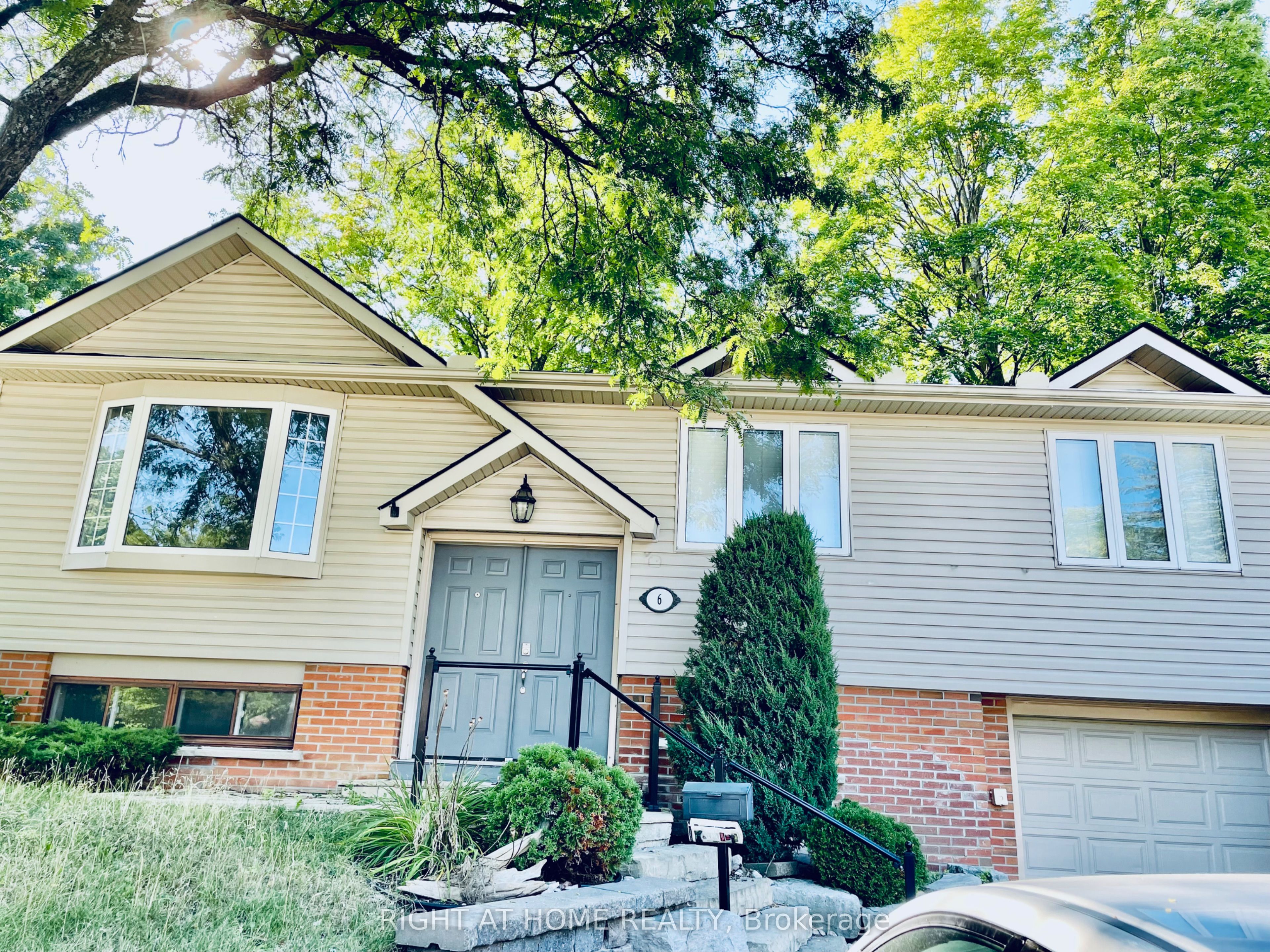 6 Beechcroft Circle, Barrie, ON L4M 4Y4 photo 3