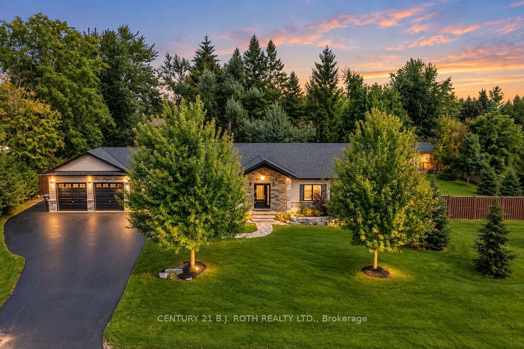 5 Keyzer Drive, Oro-Medonte, ON L3V 8N7
