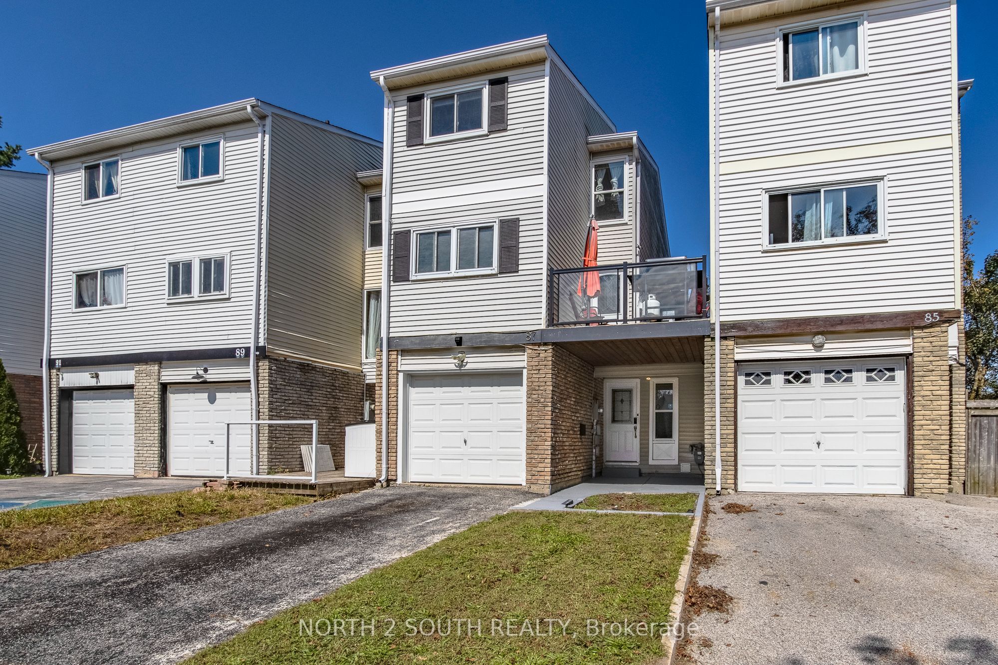 87 Scott Crescent, Barrie, ON L4N 4W2 photo 3