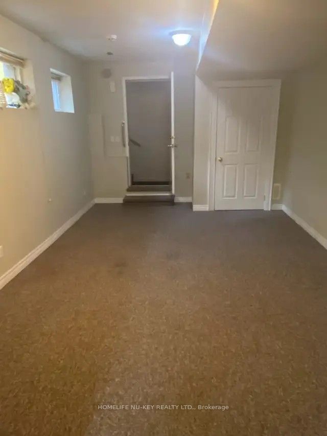 38 Castle Drive, Barrie, ON L4N 1R1 photo 3