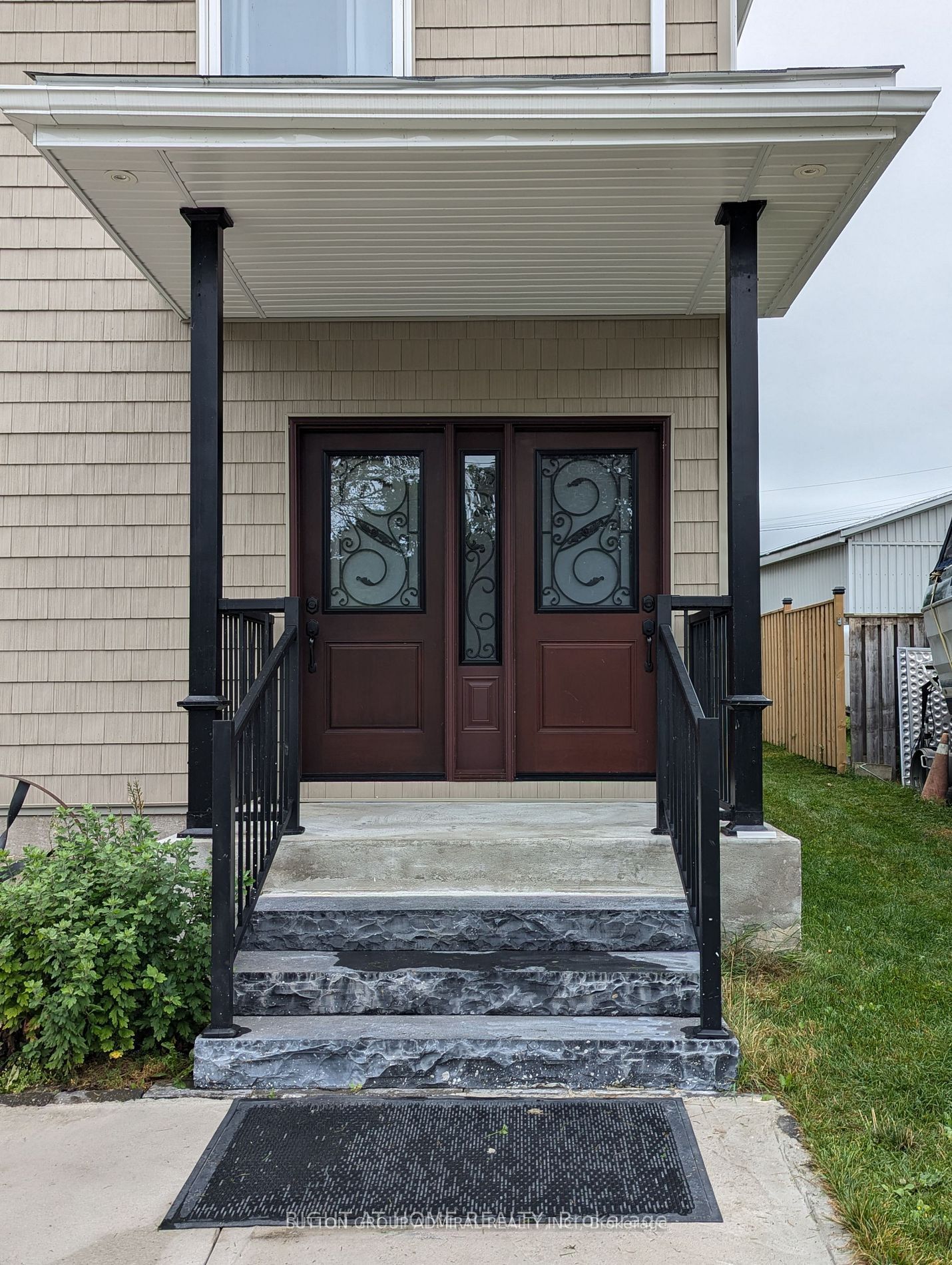17 Middlebrook Road, Wasaga Beach, ON L9Z 2Y6 photo 2