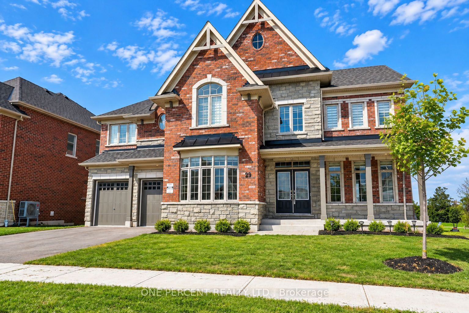 29 SANFORD Circle, Springwater, ON L9X 2A8 photo 3