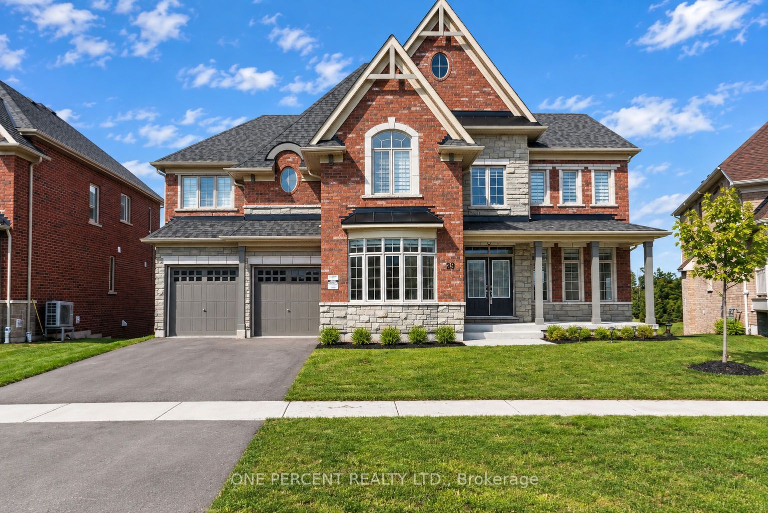 29 SANFORD Circle, Springwater, ON L9X 2A8 photo 4