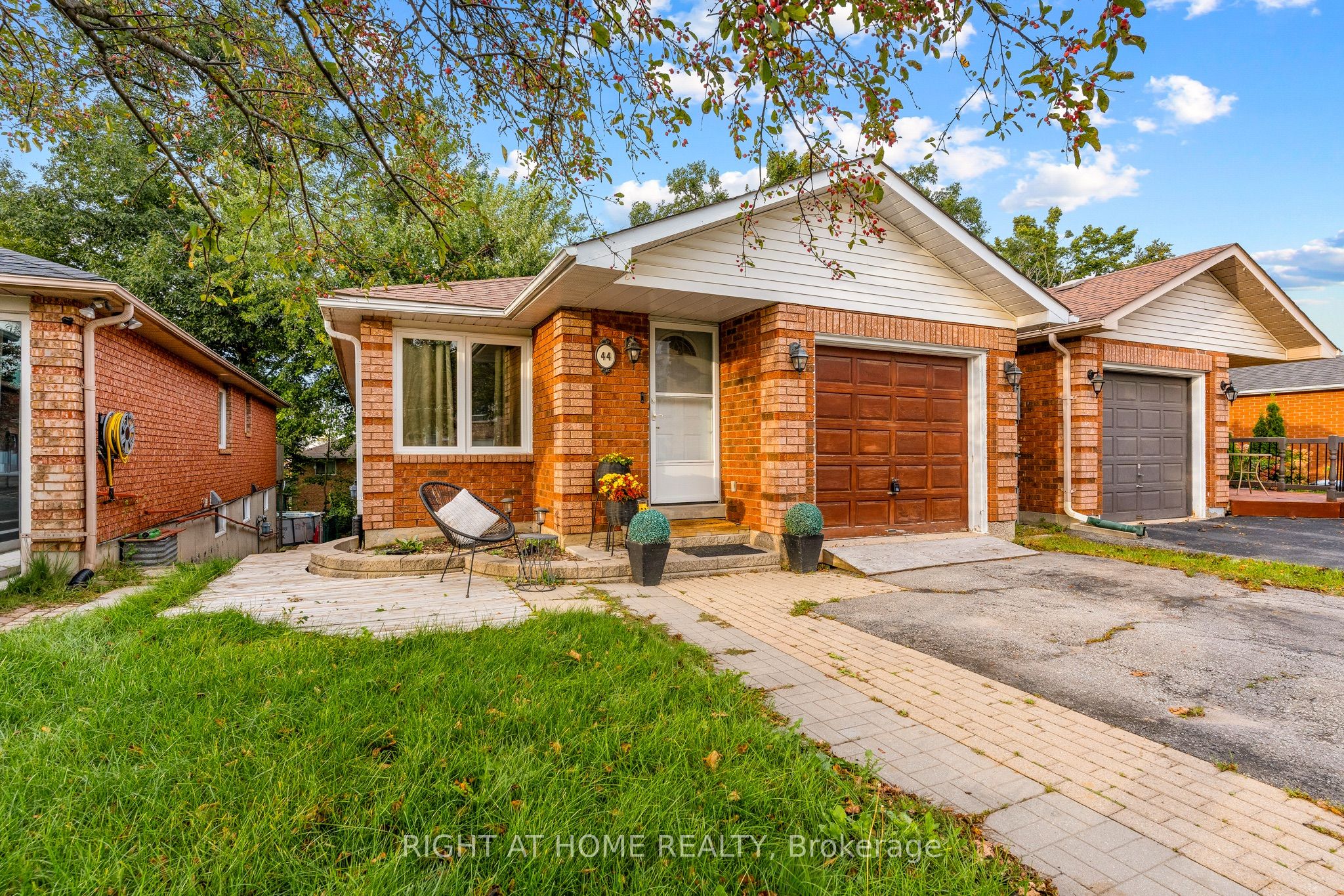 44 Ferguson Drive, Barrie, ON L4N 7B5 photo 2