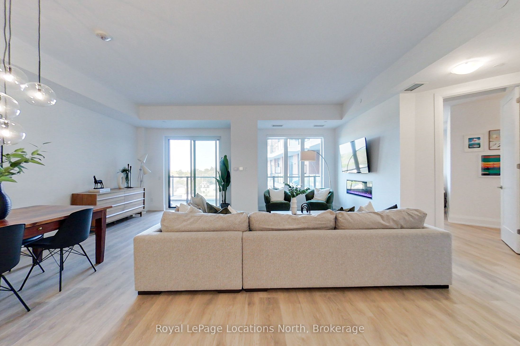 1 Hume Street 525, Collingwood, ON L9Y 0X3 photo 3