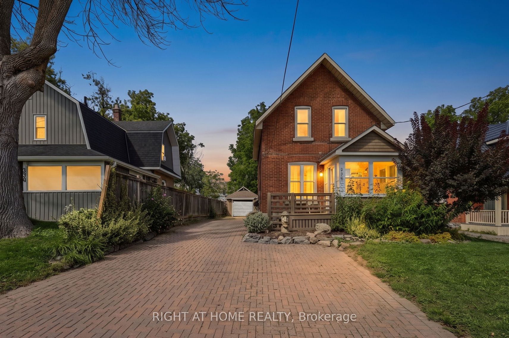 346 Bay Street, Midland, ON L4R 1K2 photo 2