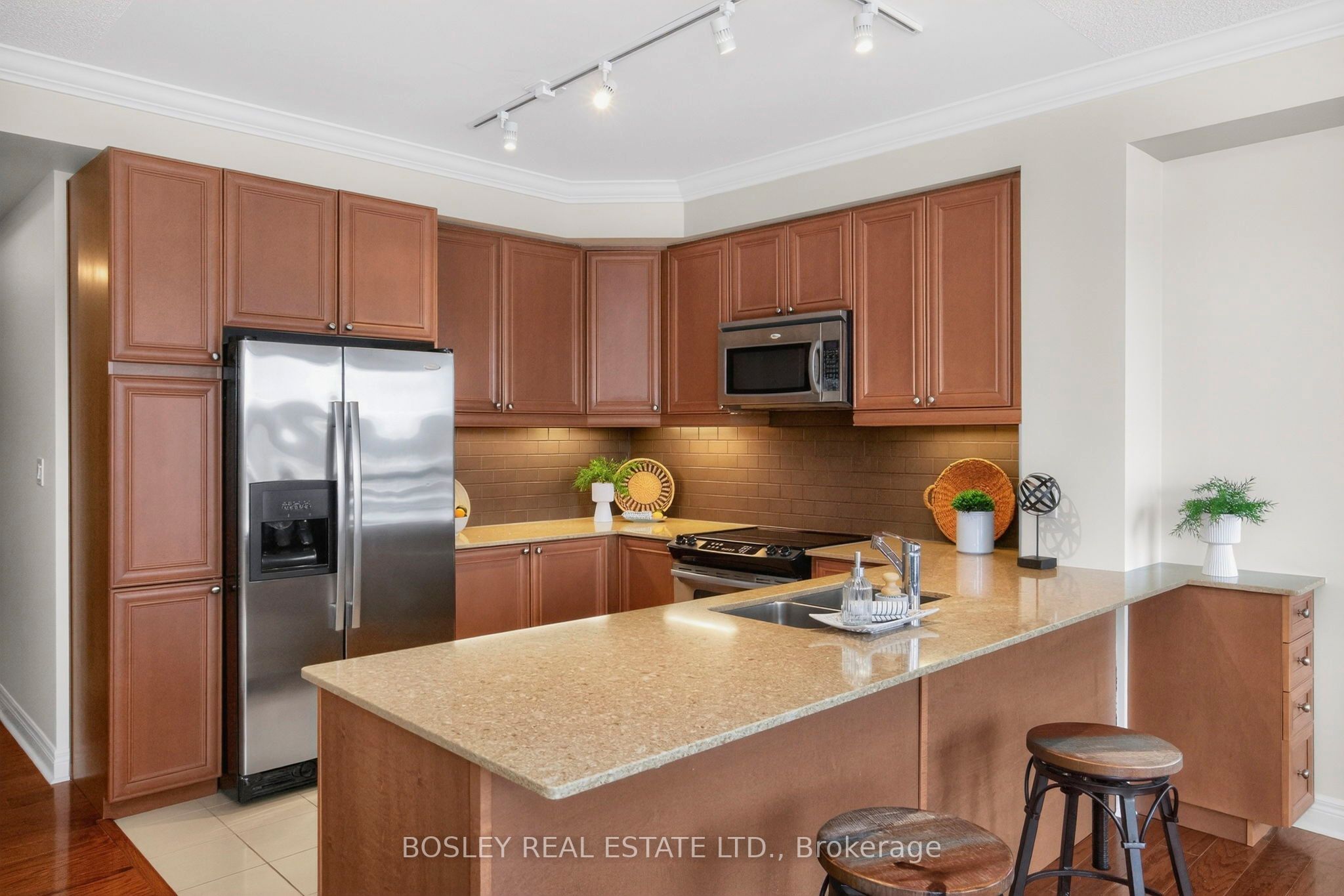 699 Aberdeen Boulevard 307, Midland, ON L4R 5P2 photo 4