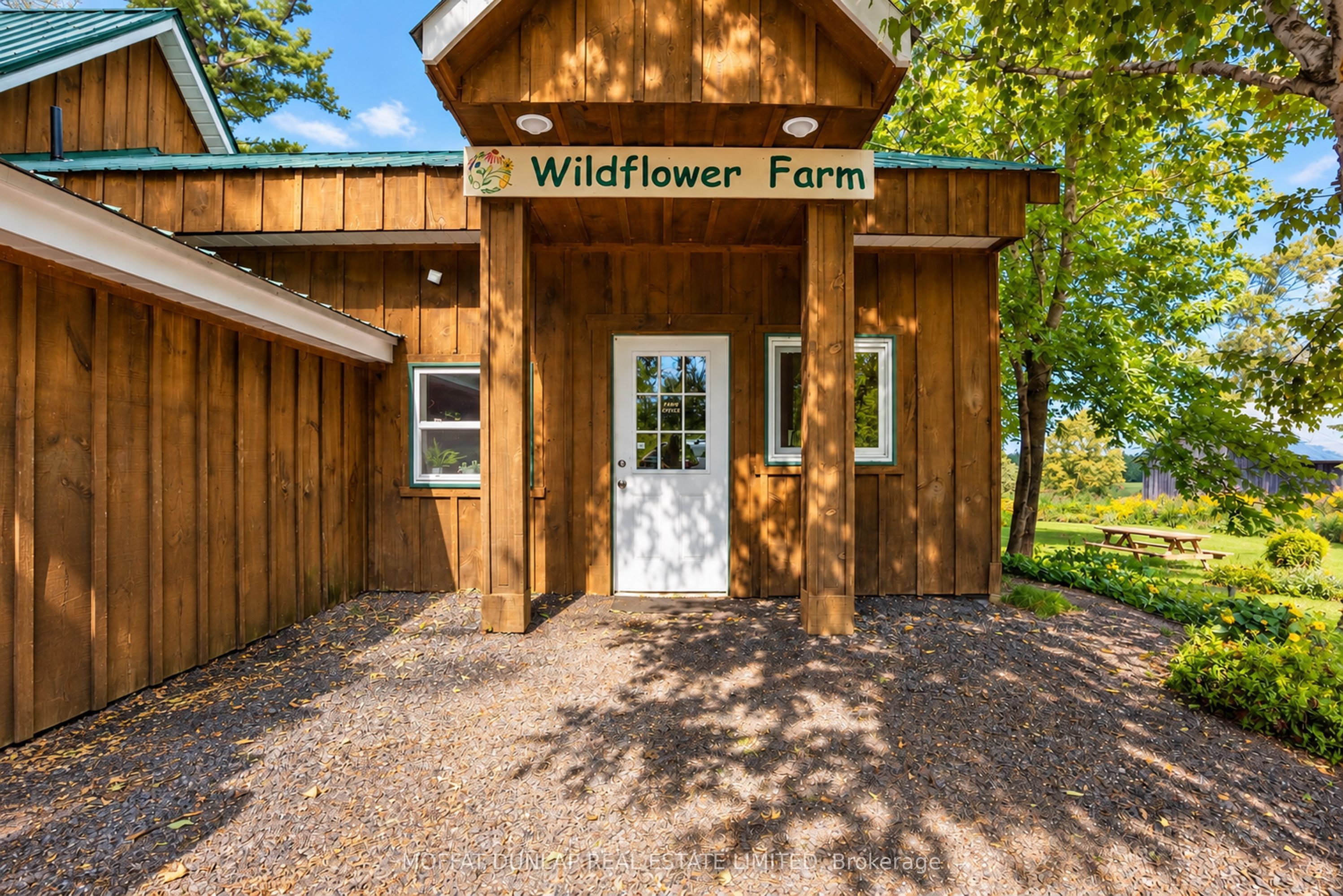 10195 Highway 12, Oro-Medonte, ON L0K 1E0 photo 4