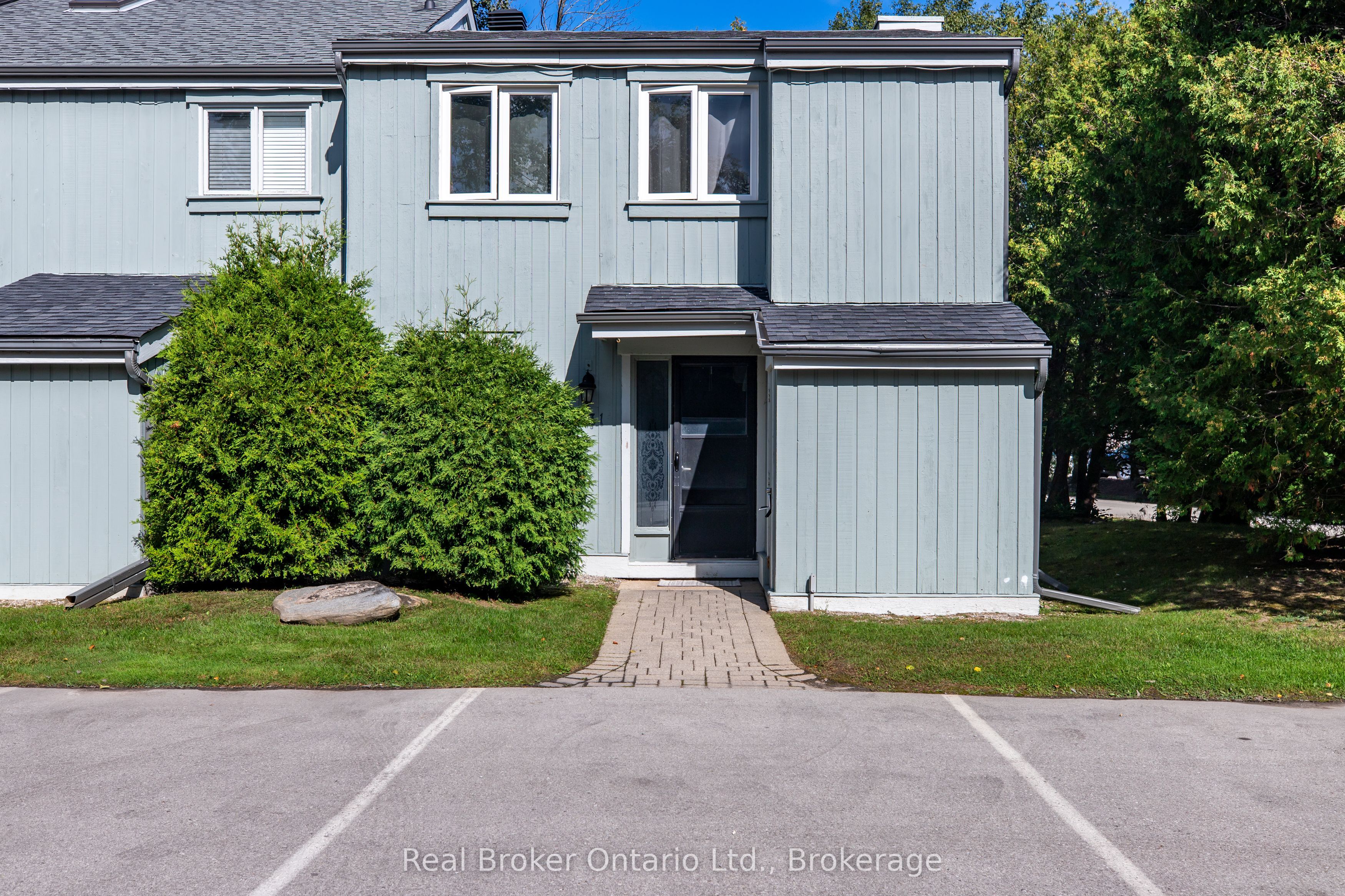 127 Fairway Crescent 31, Collingwood, ON L9Y 5B4 photo 2