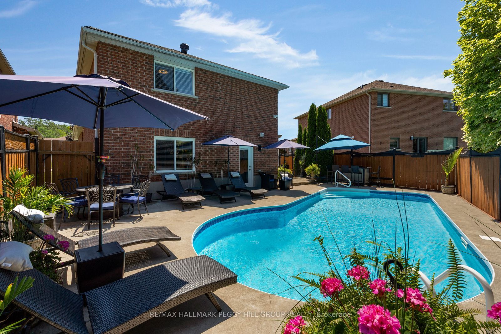 52 Summerset Drive, Barrie, ON L4N 9L7 photo 2