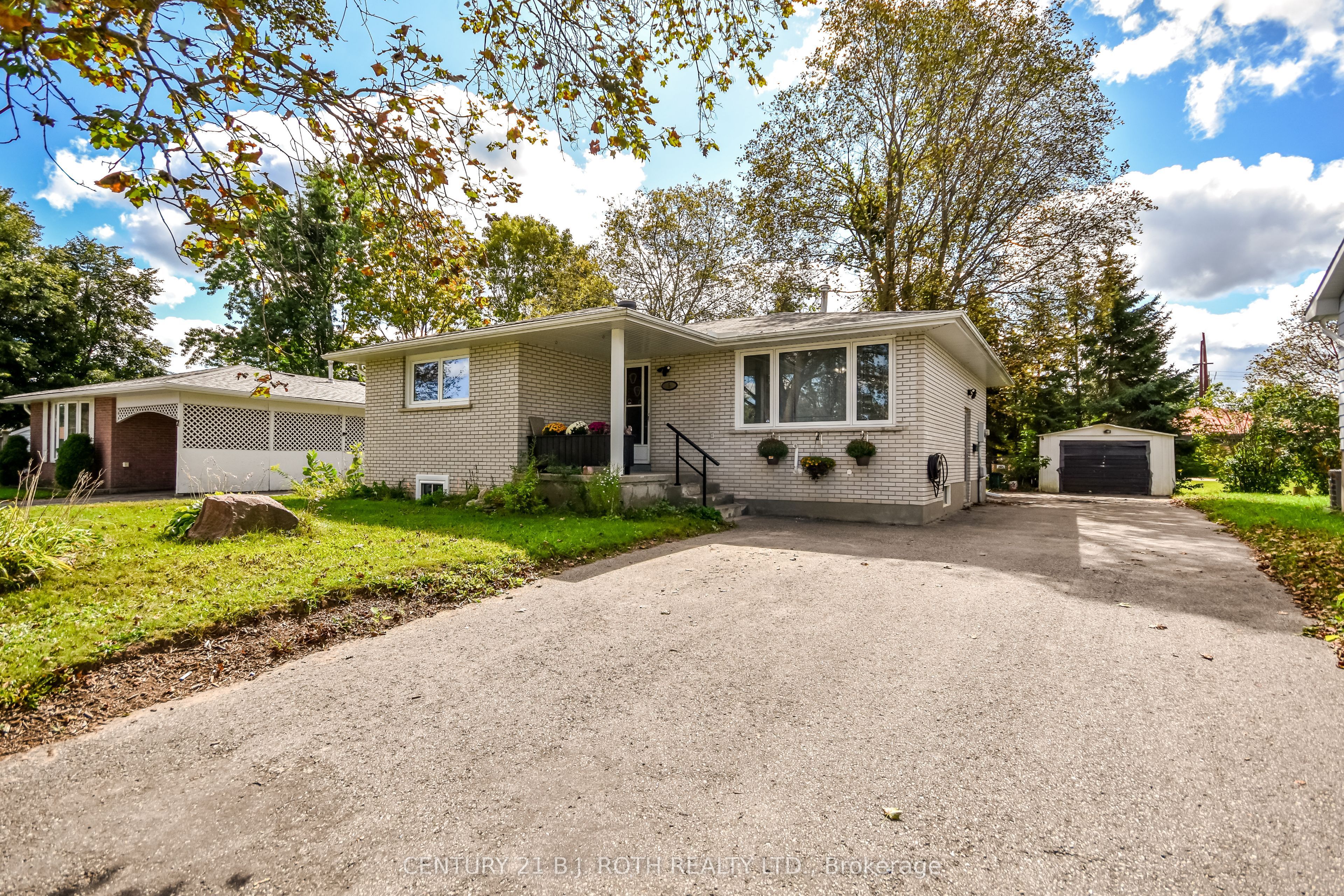 5 East Gate, Barrie, ON L4M 2V9 photo 3