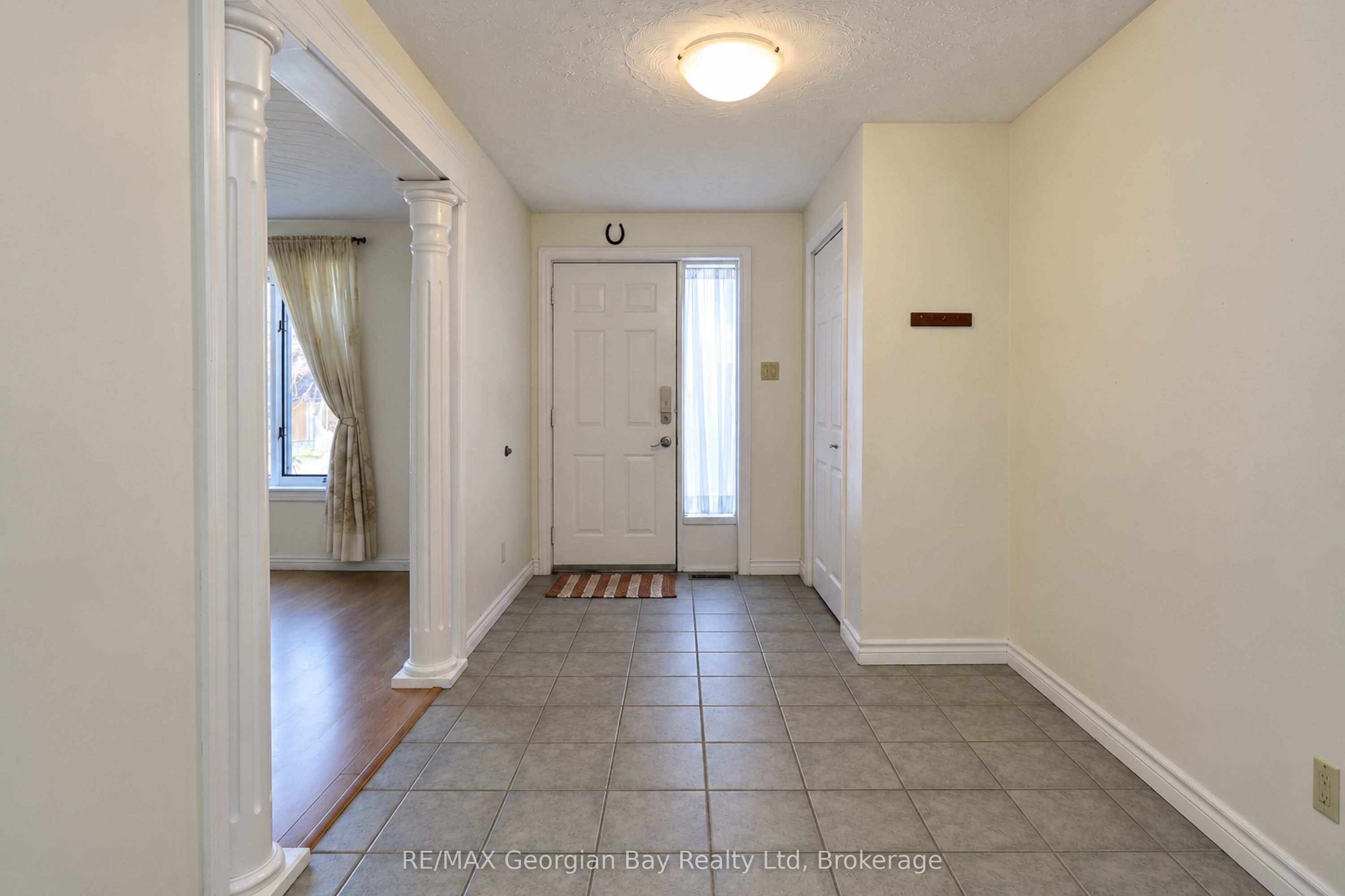 28 SHERIDAN Street, Penetanguishene, ON L9M 1C4 photo 5