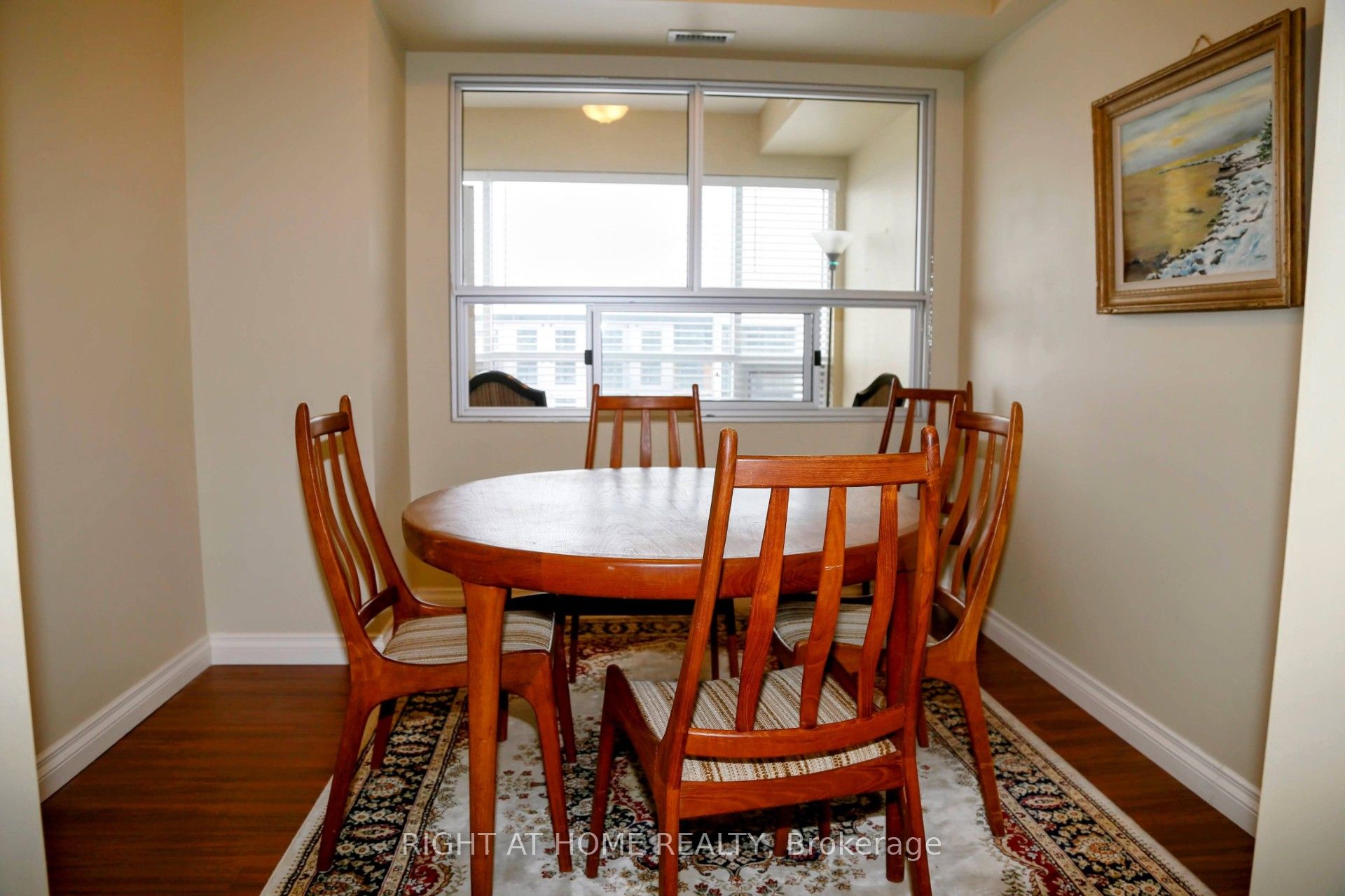 90 Dean Avenue 507, Barrie, ON L4N 0M3 photo 2