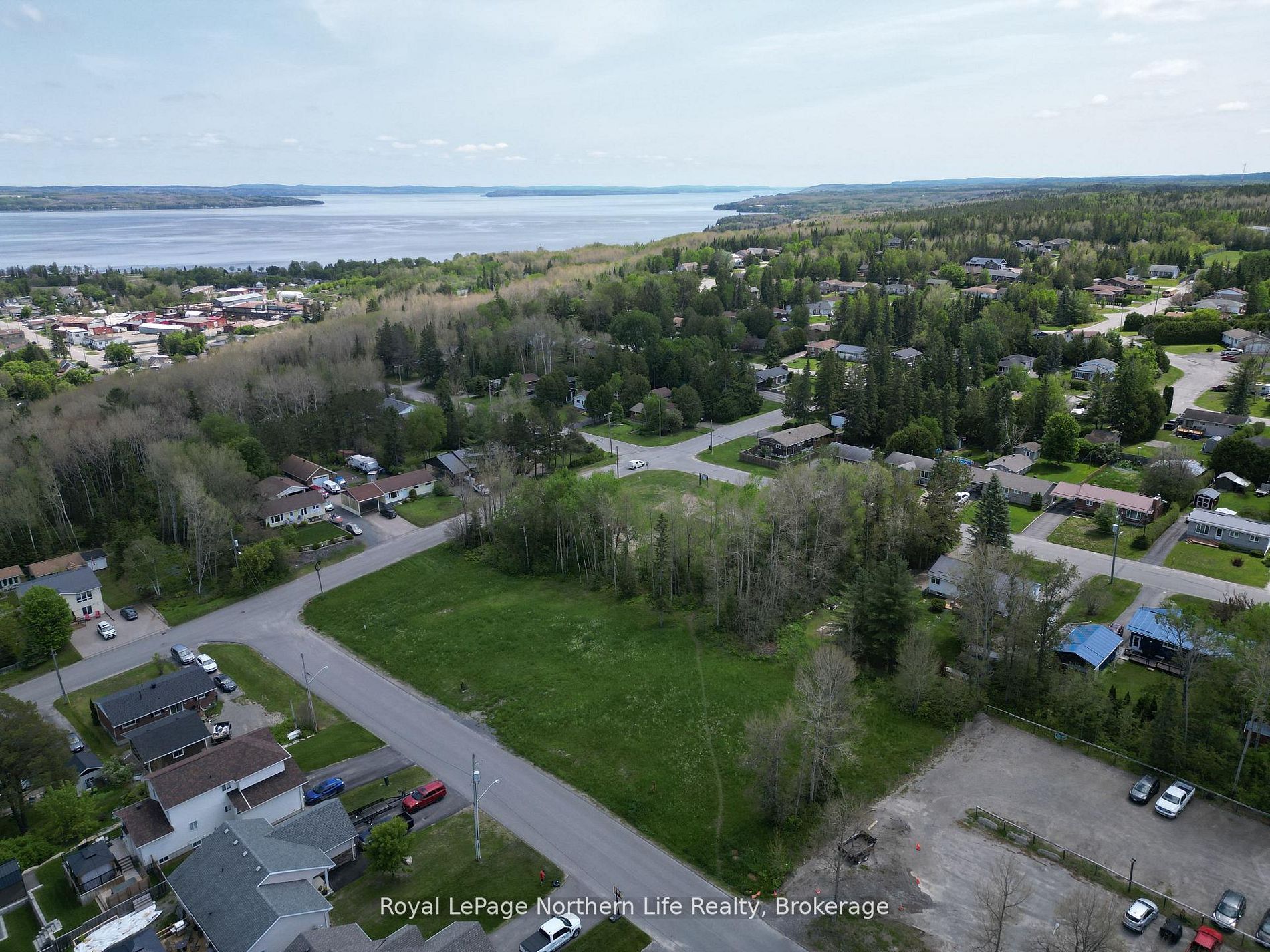 536 McCamus Avenue, Temiskaming Shores, ON P0J 1P0