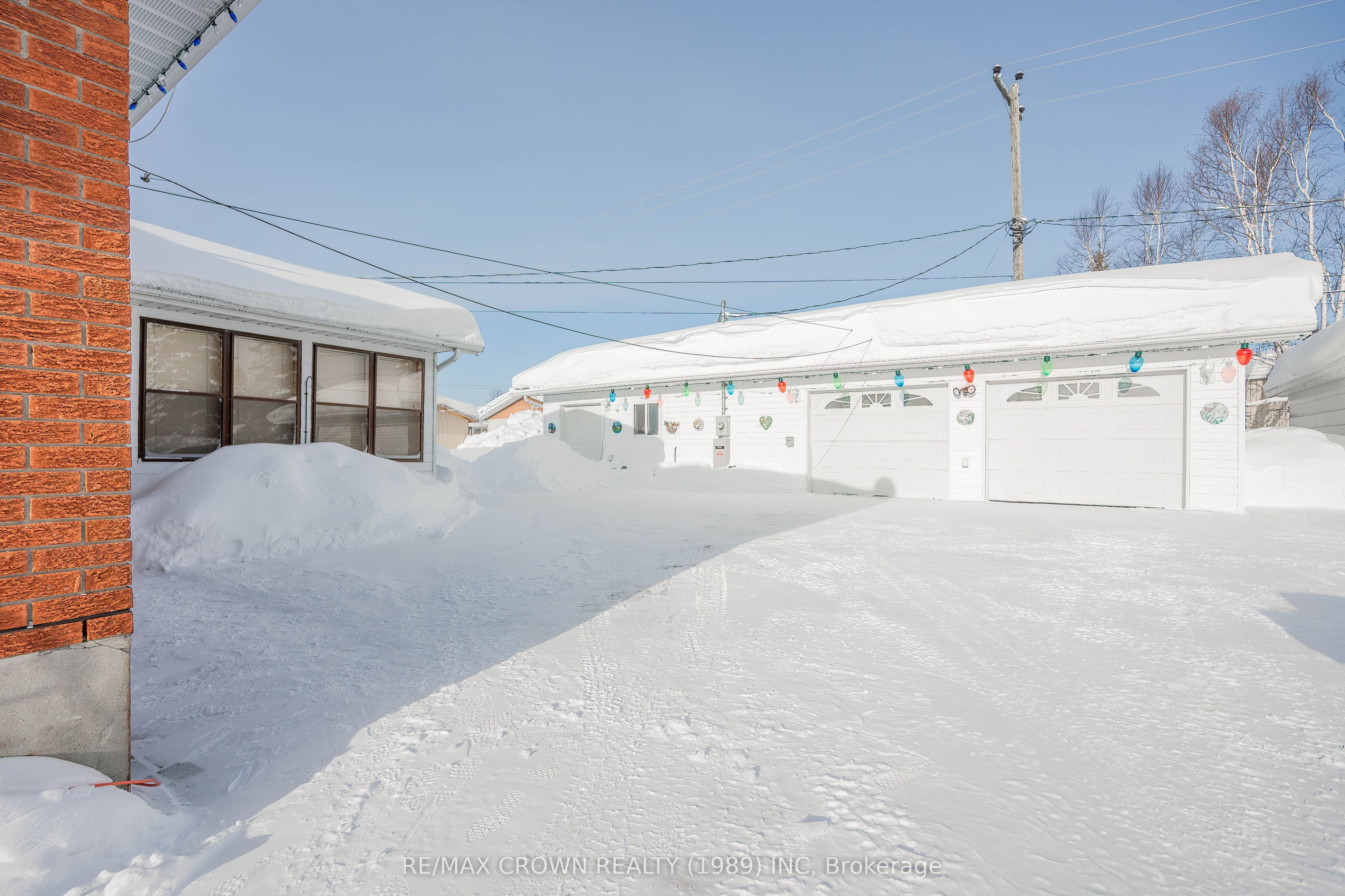 37 Clark Street, Kapuskasing, ON P5N 1L3 photo 3