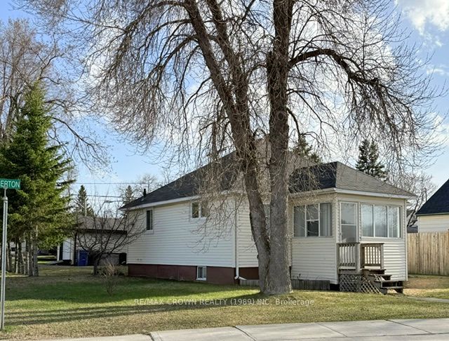60 Egerton Street, Kapuskasing, ON P5N 1J4 photo 2