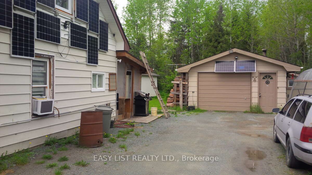 2414 Pearl Street, Black River-Matheson, ON P0K 1C0 photo 2