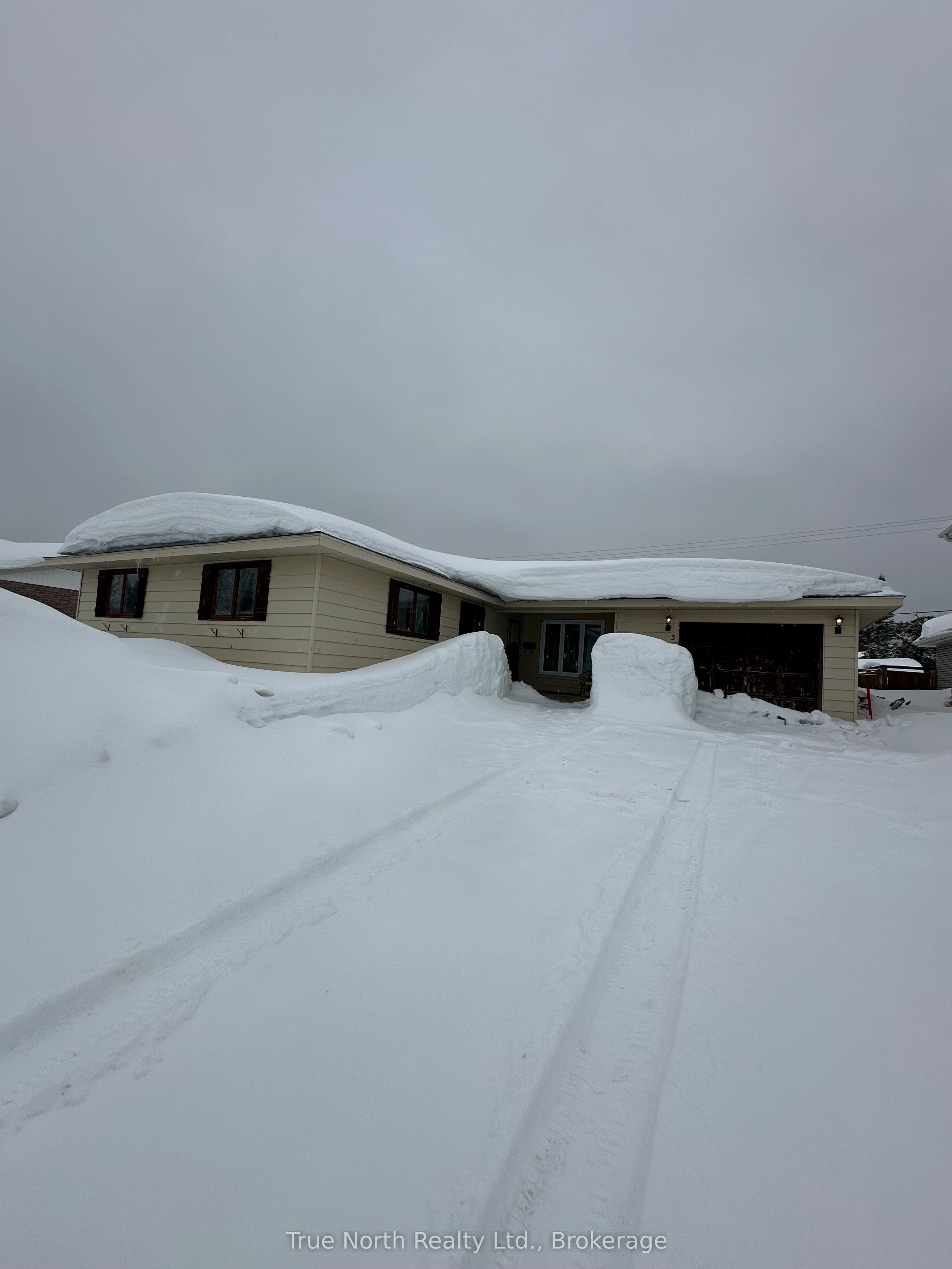 3 Clark Street, Kapuskasing, ON P5N 1L3 photo 3