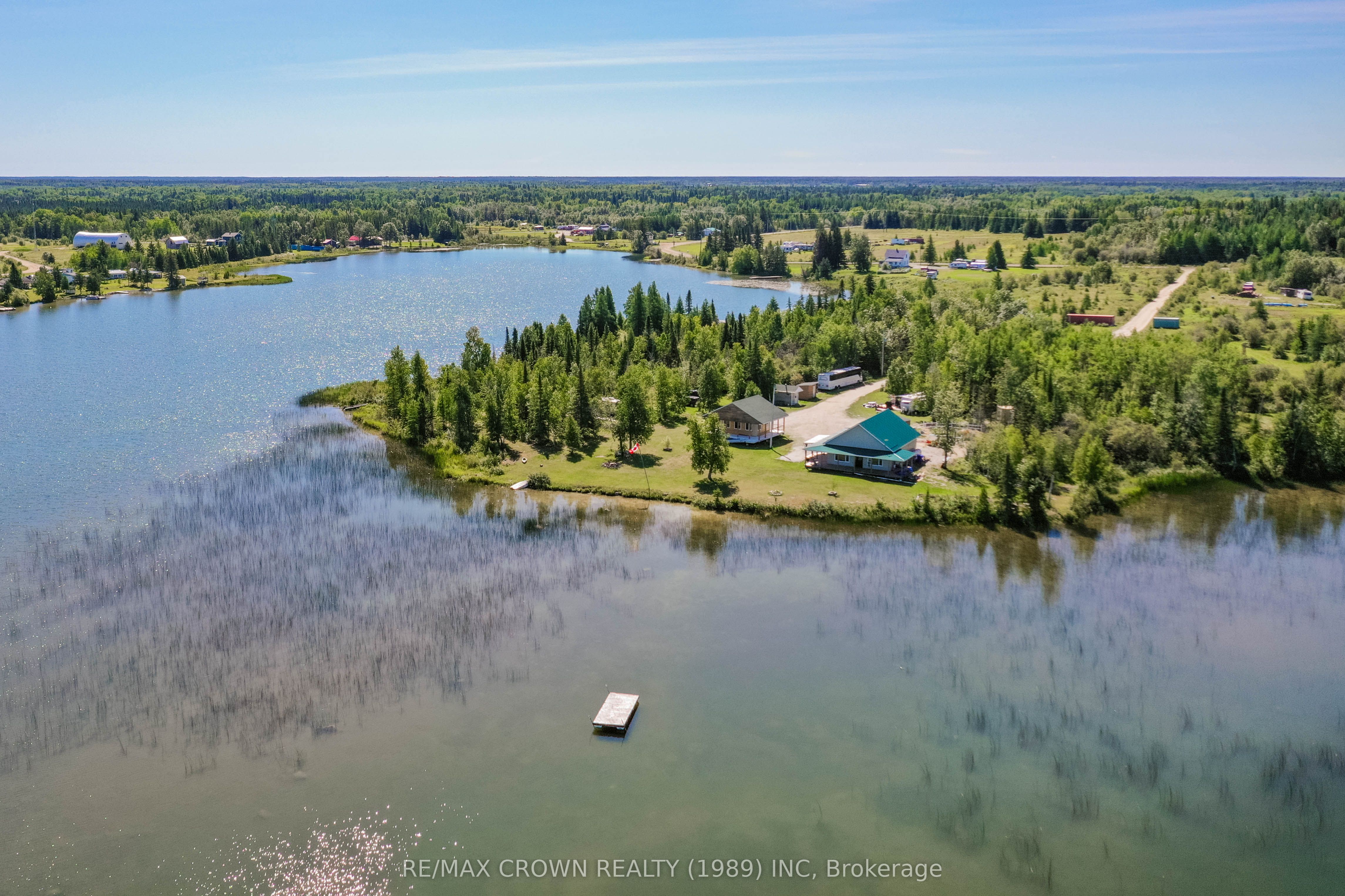 24 Shallow Lake Road W, Mattice-Val Cote, ON P0L 1T0 photo 2