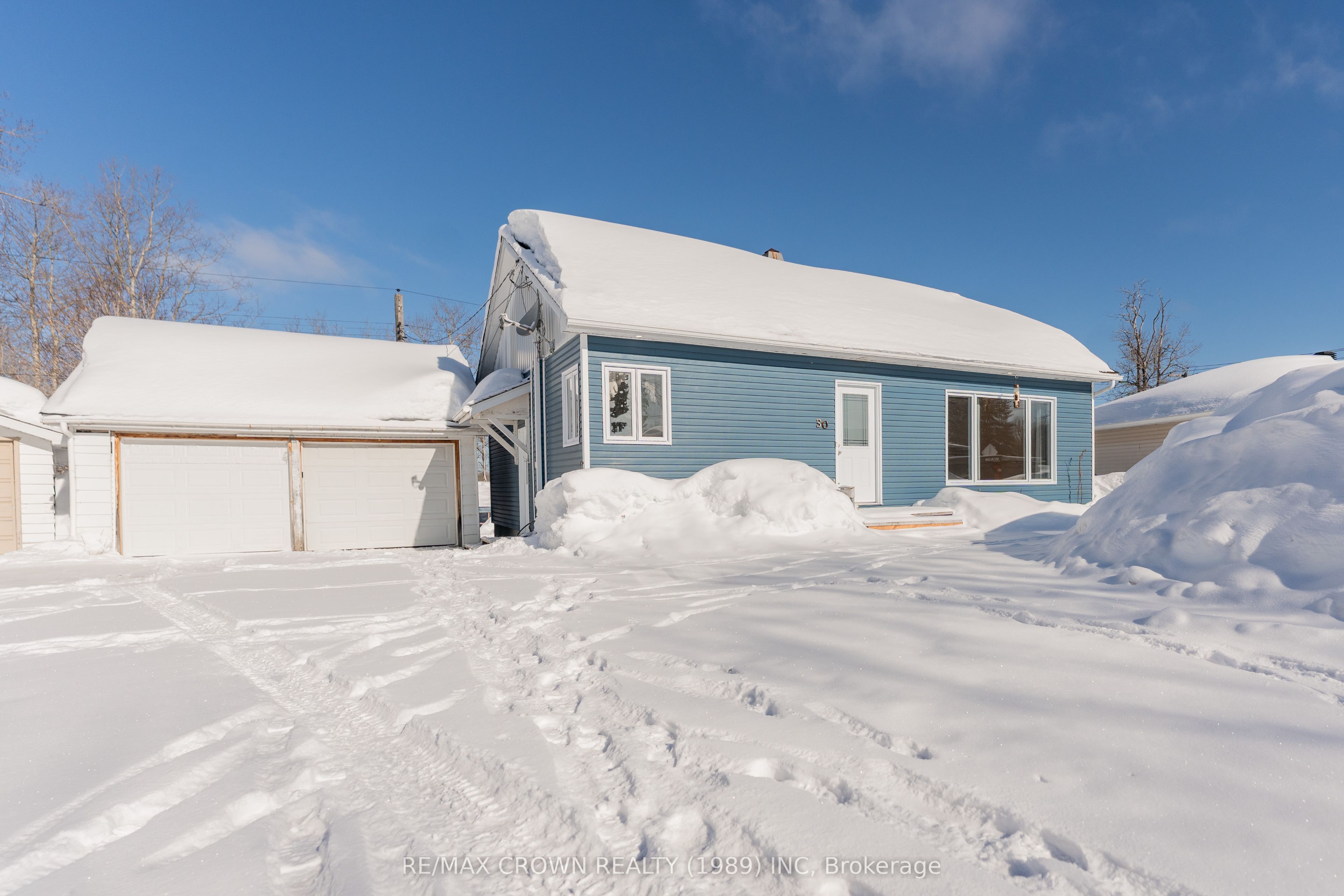30 Pine Crescent, Kapuskasing, ON P5N 1X7
