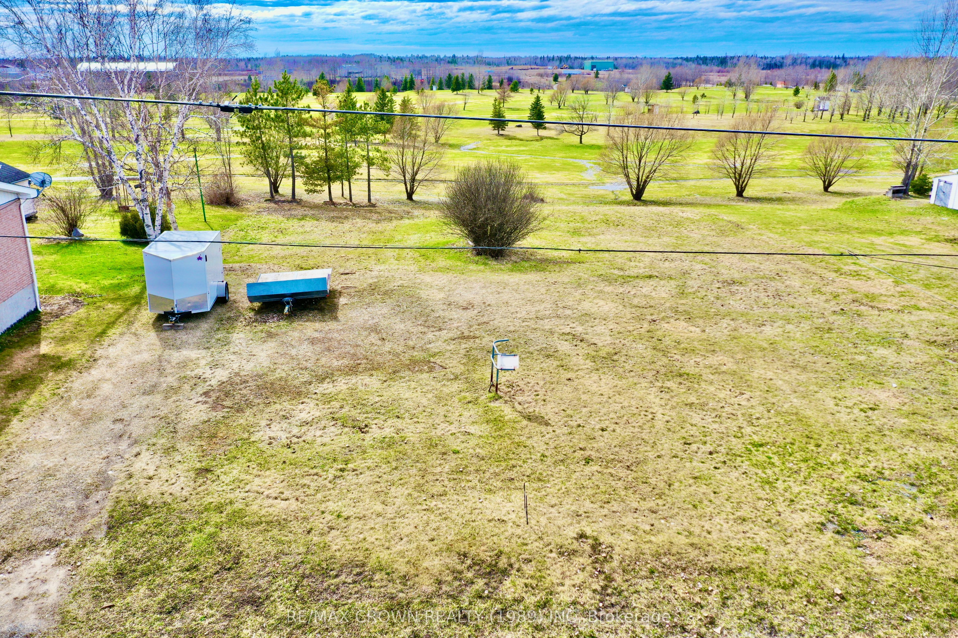 228-232 Ross Road, Smooth Rock Falls, ON P0L 2B0
