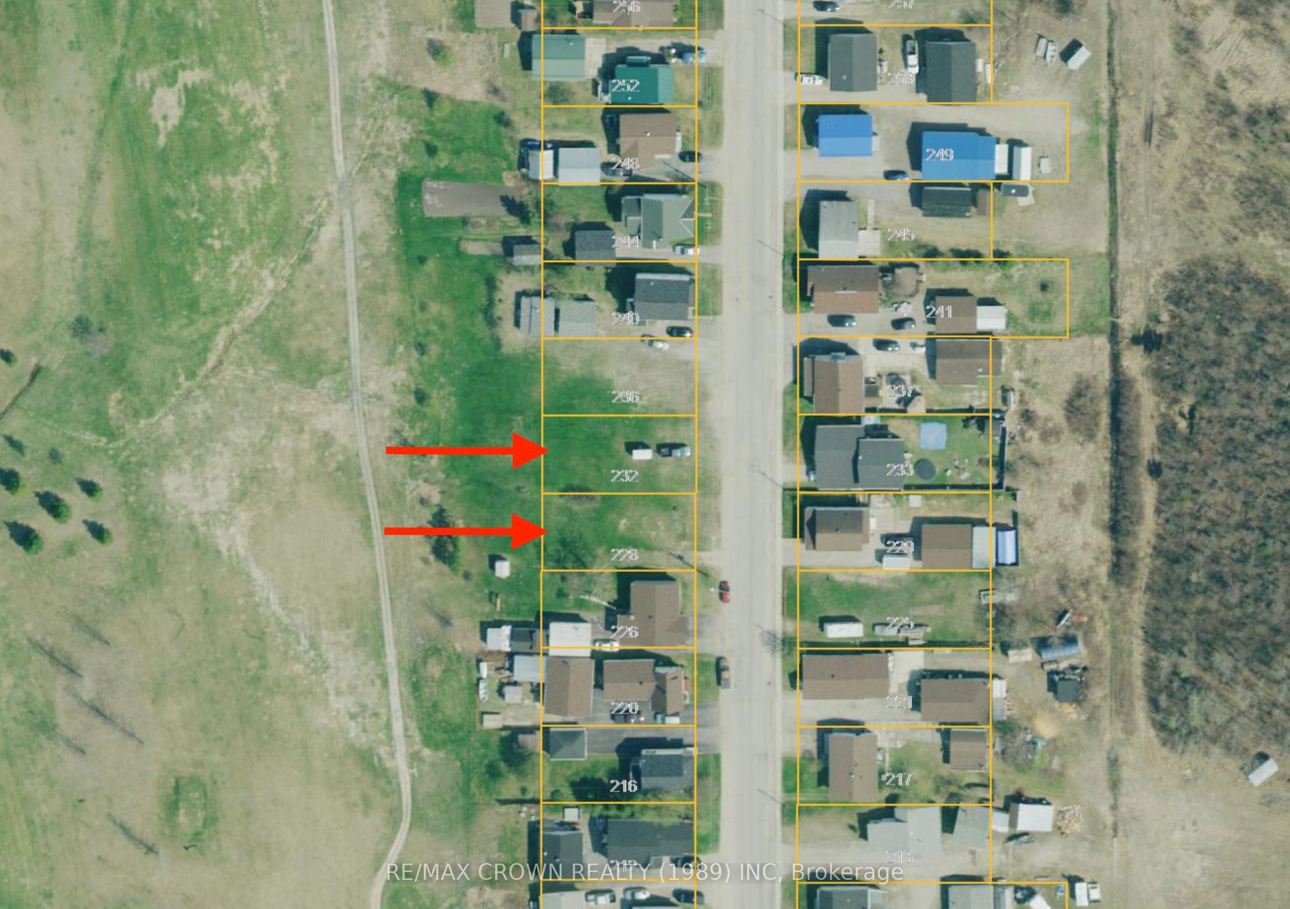 228-232 Ross Road, Smooth Rock Falls, ON P0L 2B0 photo 2