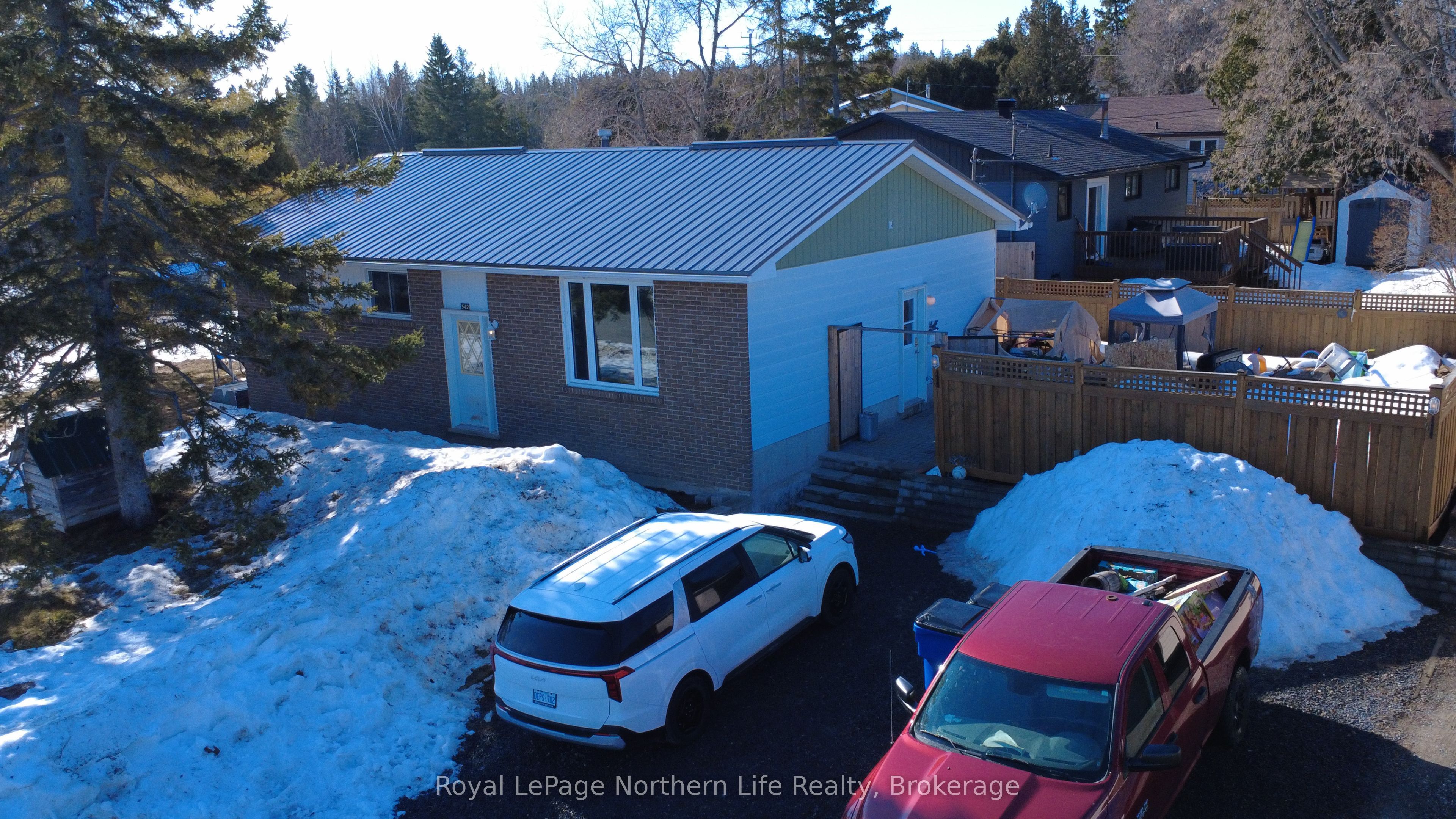 542 AGNES Avenue, Temiskaming Shores, ON P0J 1P0