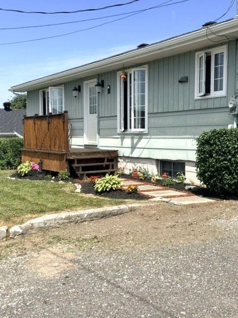 17 Gauthier Street, Kapuskasing, ON P0L 1G0 photo 2