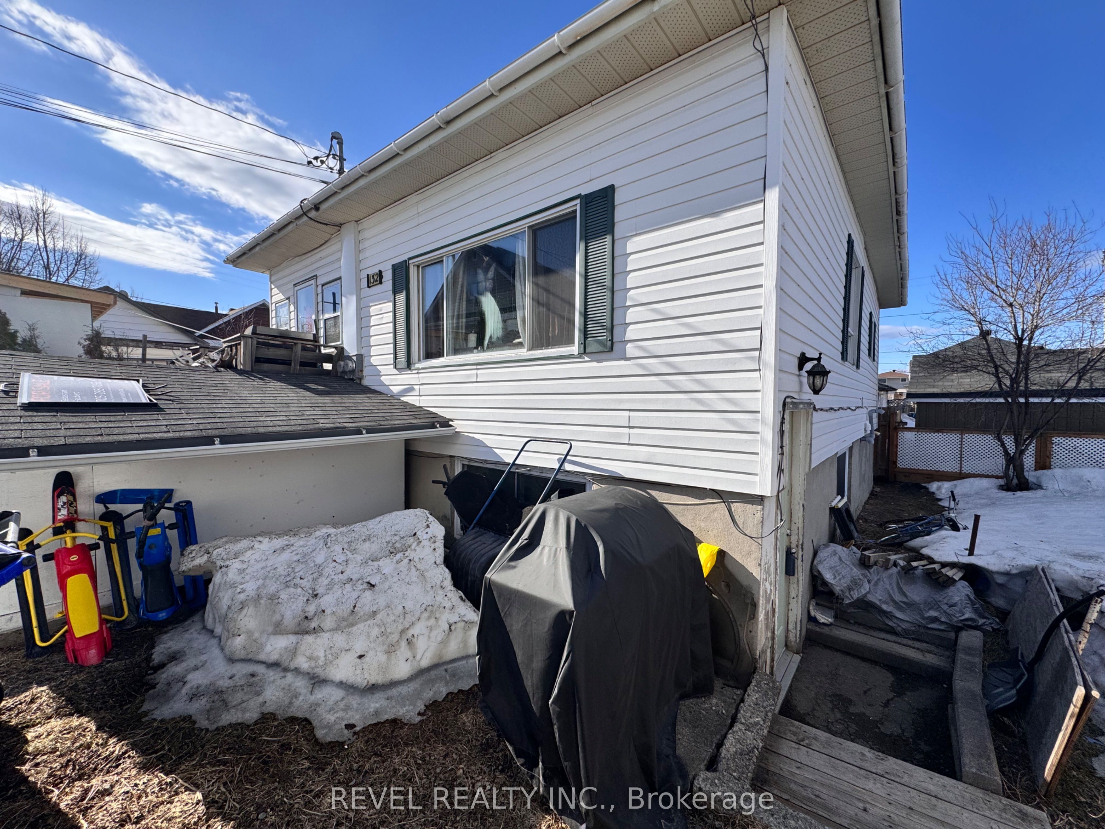 132 Bruce Avenue, Timmins, ON P0N 1H0 photo 3