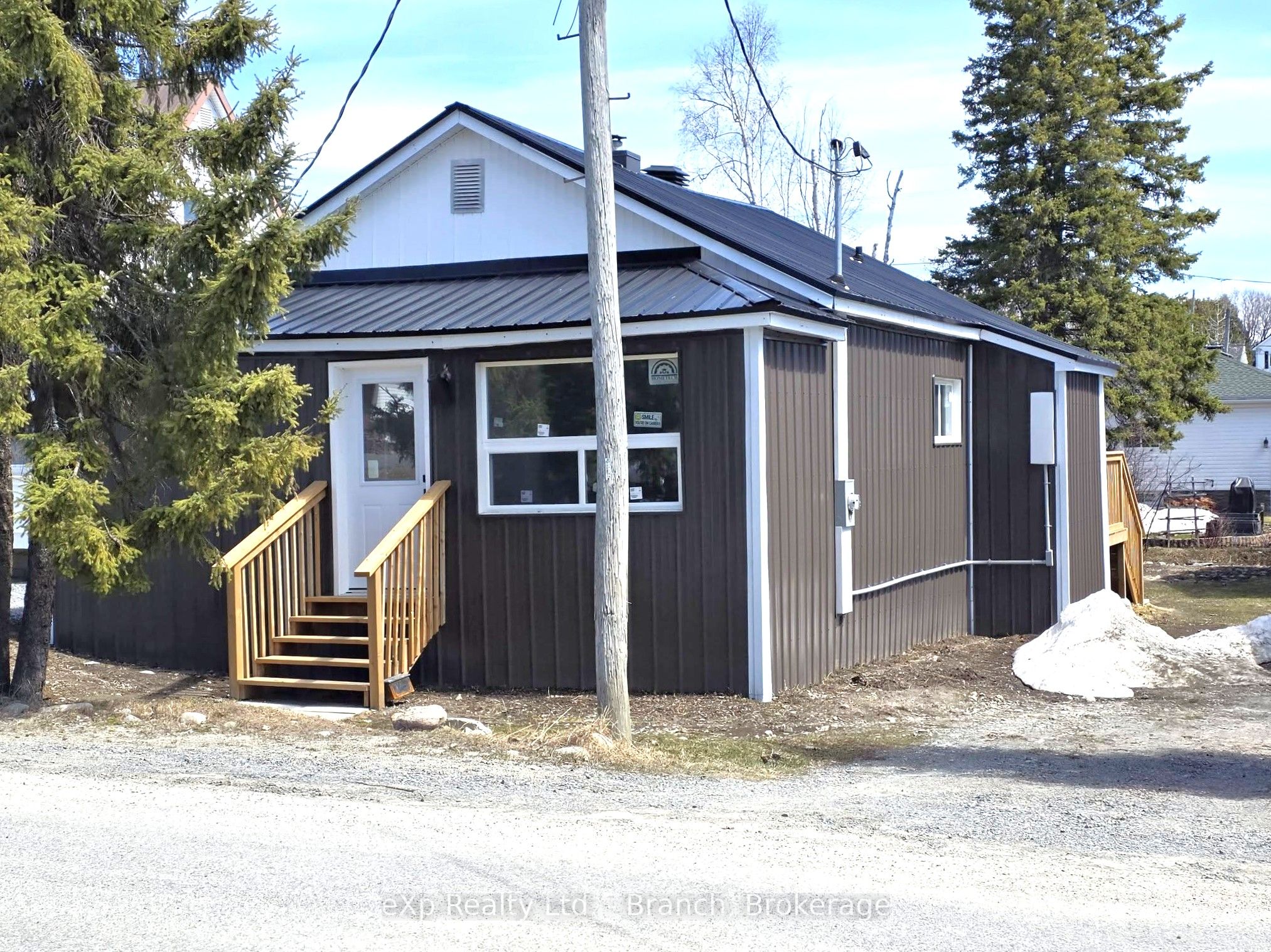 6 Wilson Avenue, Kirkland Lake, ON P2N 1J7