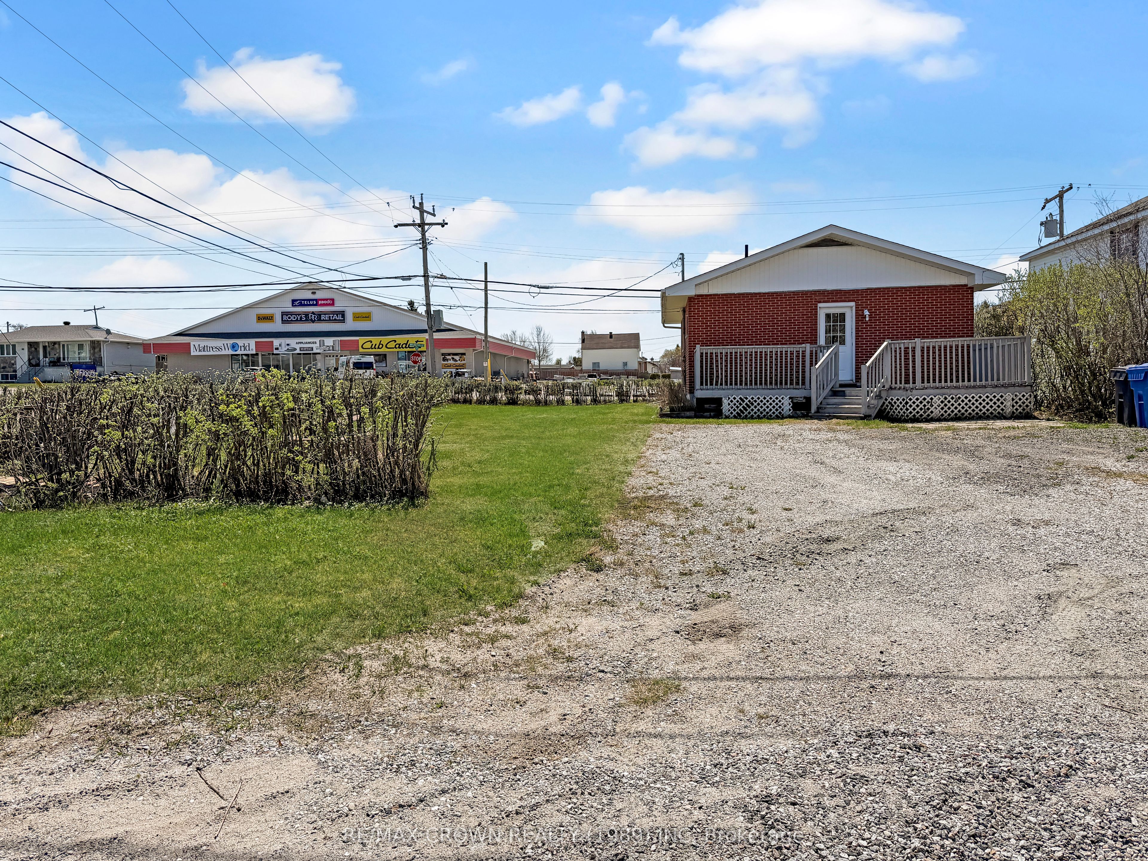 116 Brunetville Road, Kapuskasing, ON P5N 2G4 photo 2