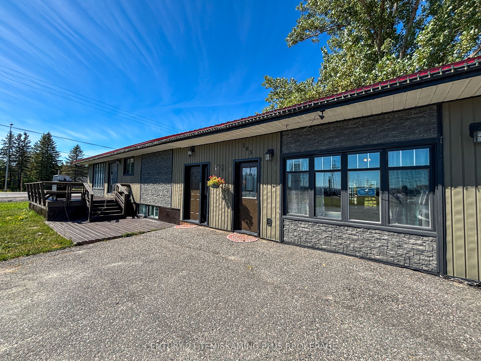 203 Roland Road, Temiskaming Shores, ON P0J 1P0 photo 2