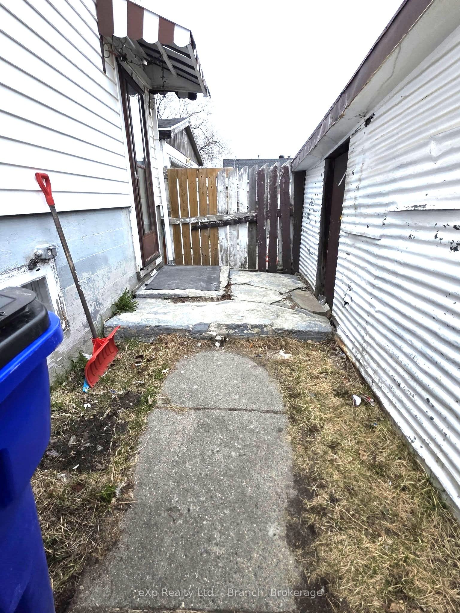 63 Maple Street N, Timmins, ON P4N 6B5 photo 4