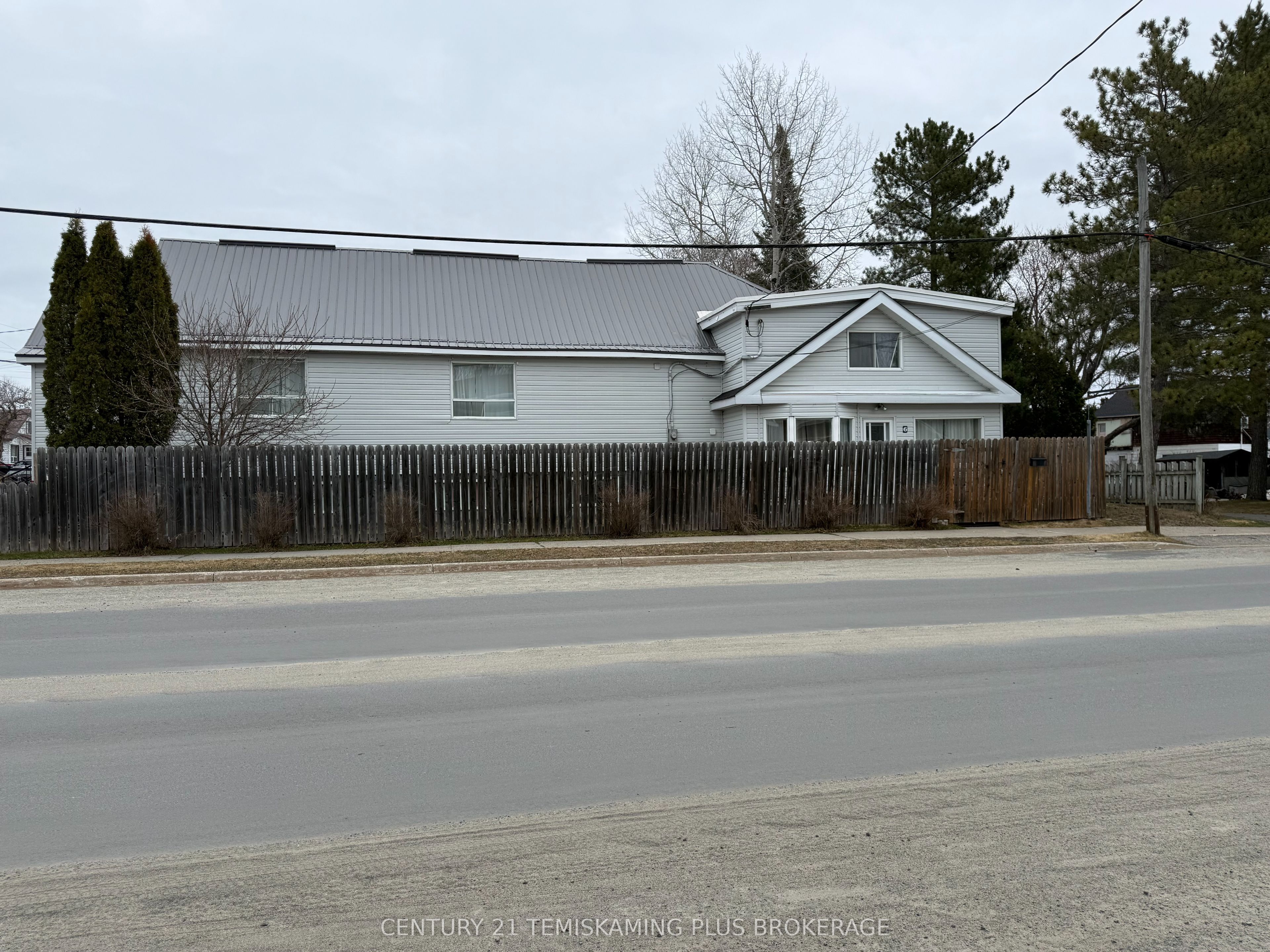 81 First Street, Kirkland Lake, ON P2N 1N4