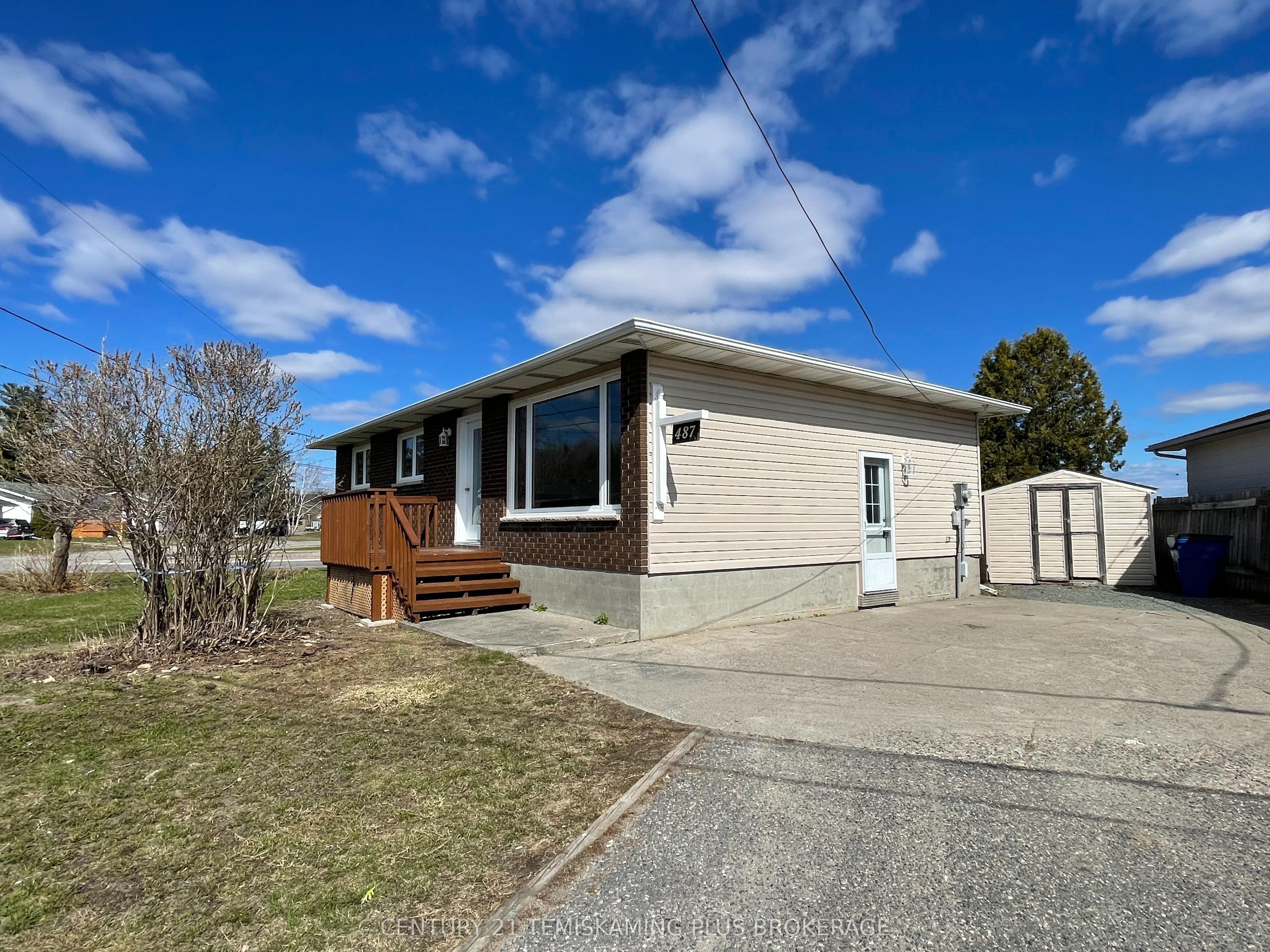 487 Ross Avenue, Temiskaming Shores, ON P0J 1P0 photo 2