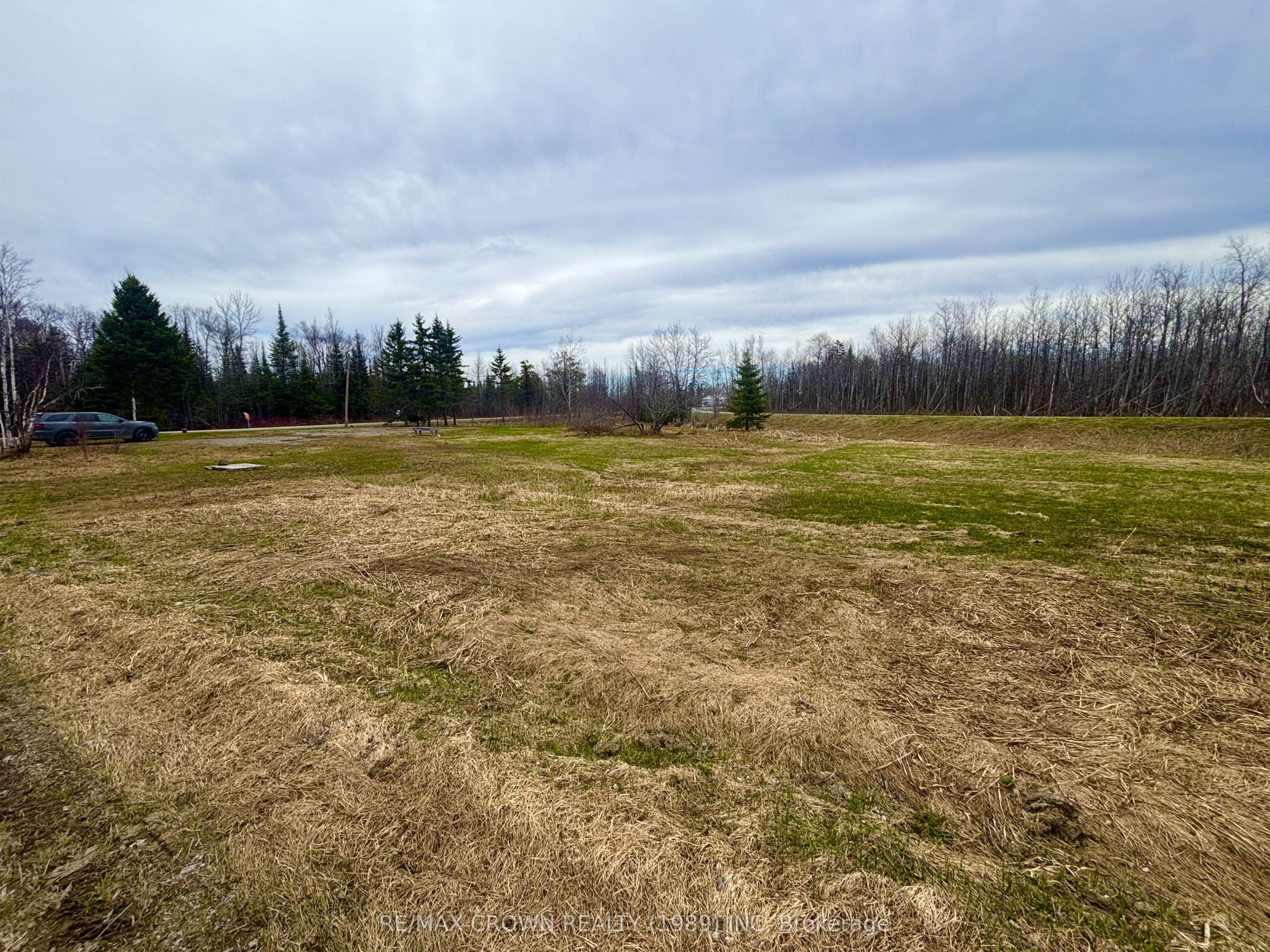6490 Fredrickhouse Lake Road, Timmins, ON P0N 1A0 photo 4