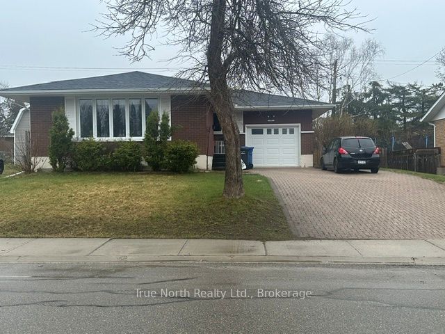 35 Ottawa Street, Kapuskasing, ON P5N 1Y6