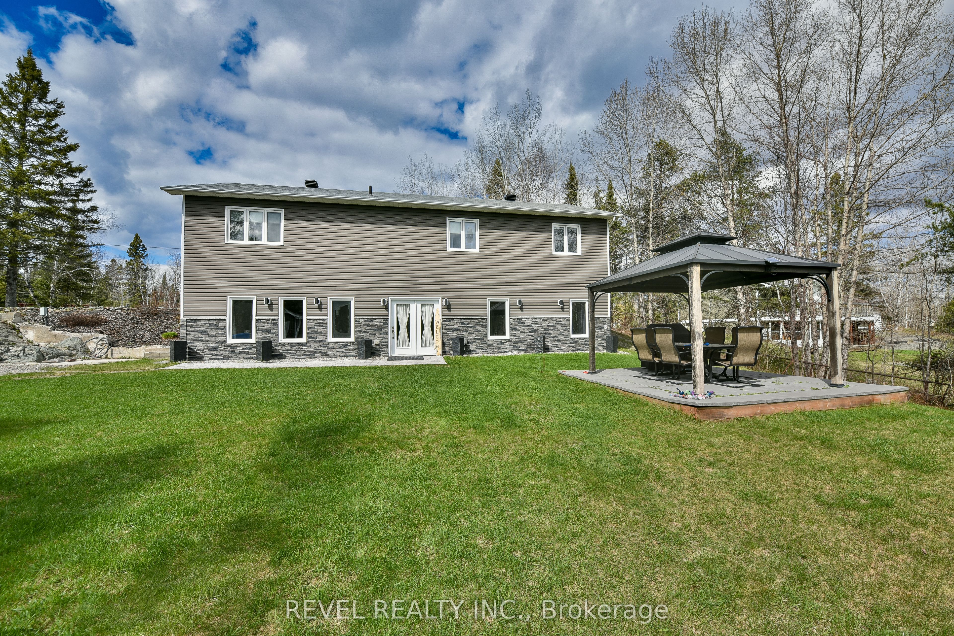 1570 Gold Mine Road, Timmins, ON P4N 7C2