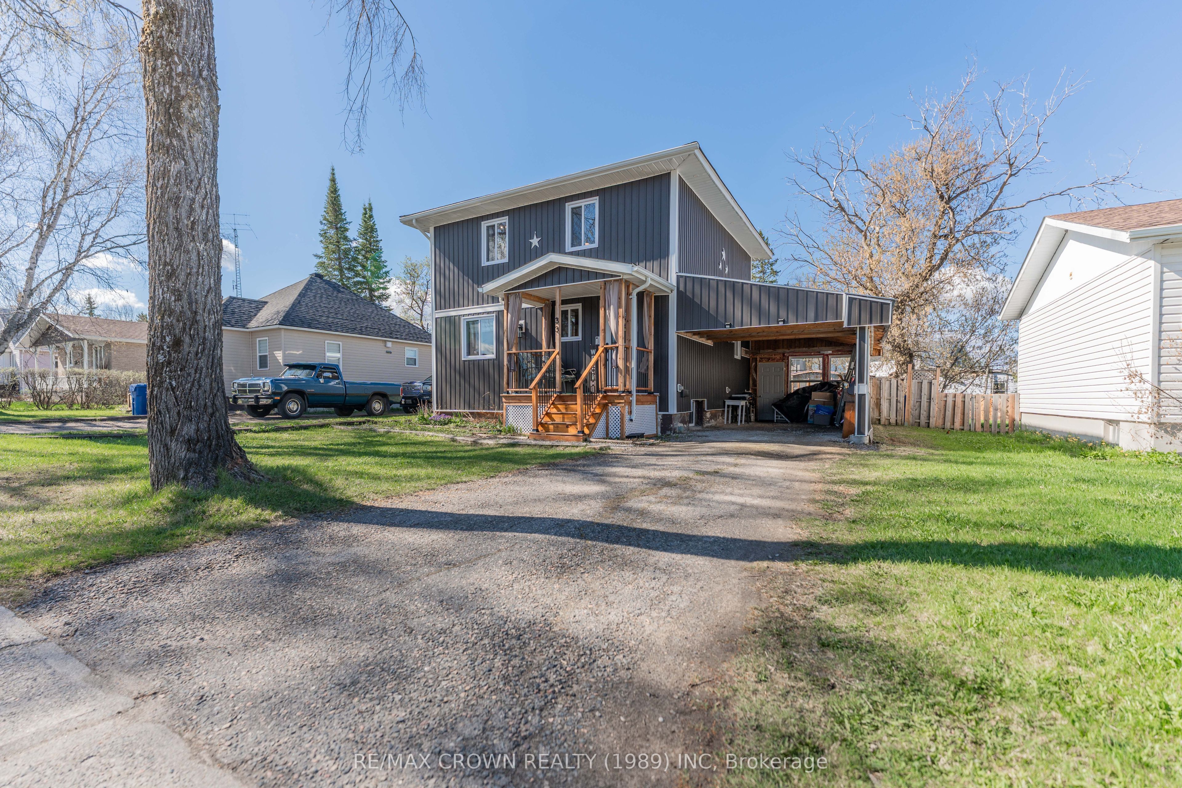 33 Dominion Avenue, Kapuskasing, ON P5N 1N9