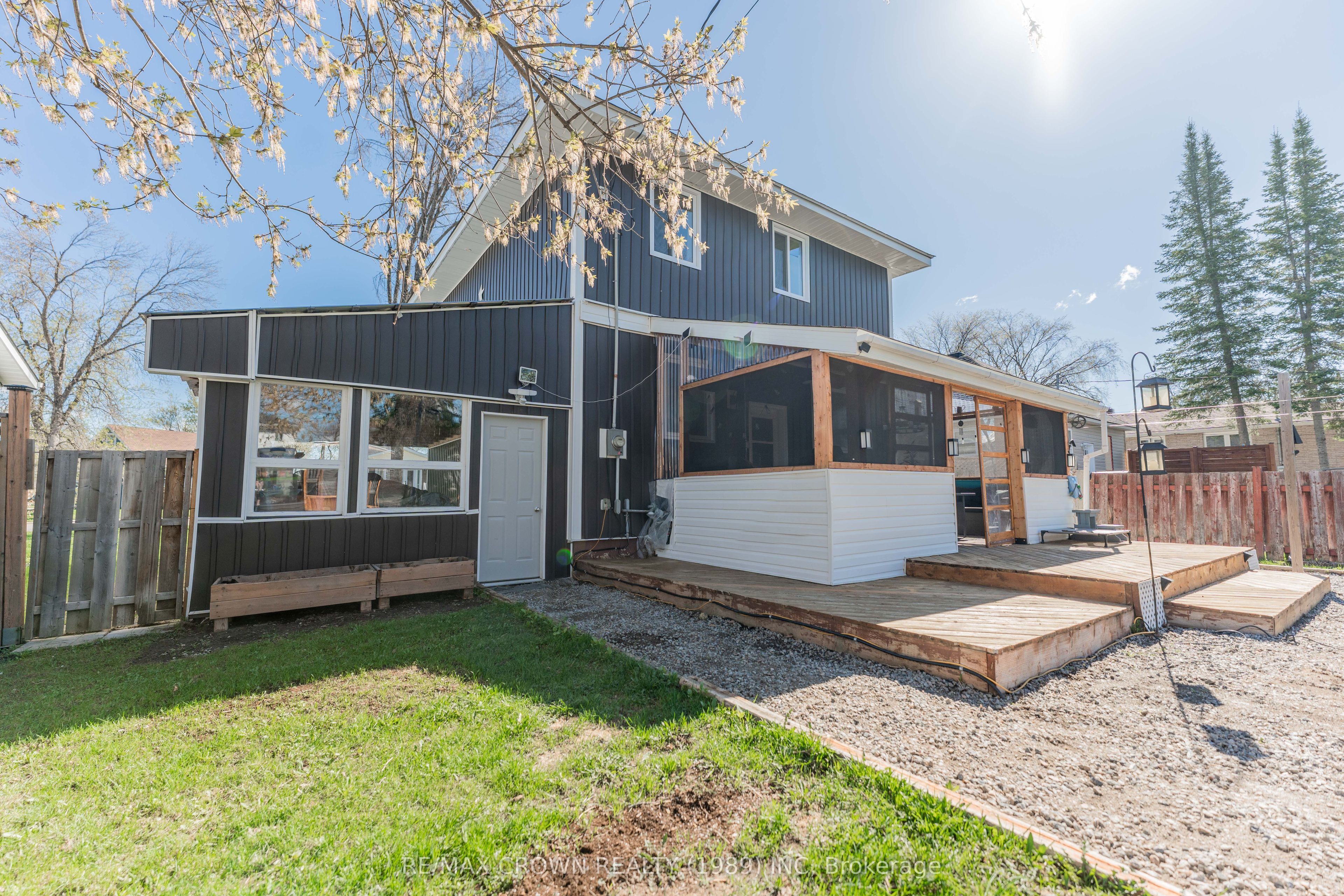 33 Dominion Avenue, Kapuskasing, ON P5N 1N9 photo 5