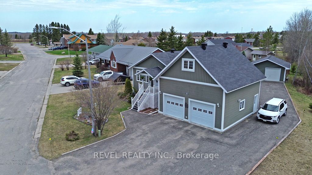 642 Majestic Street, Iroquois Falls, ON P0K 1G0 photo 5