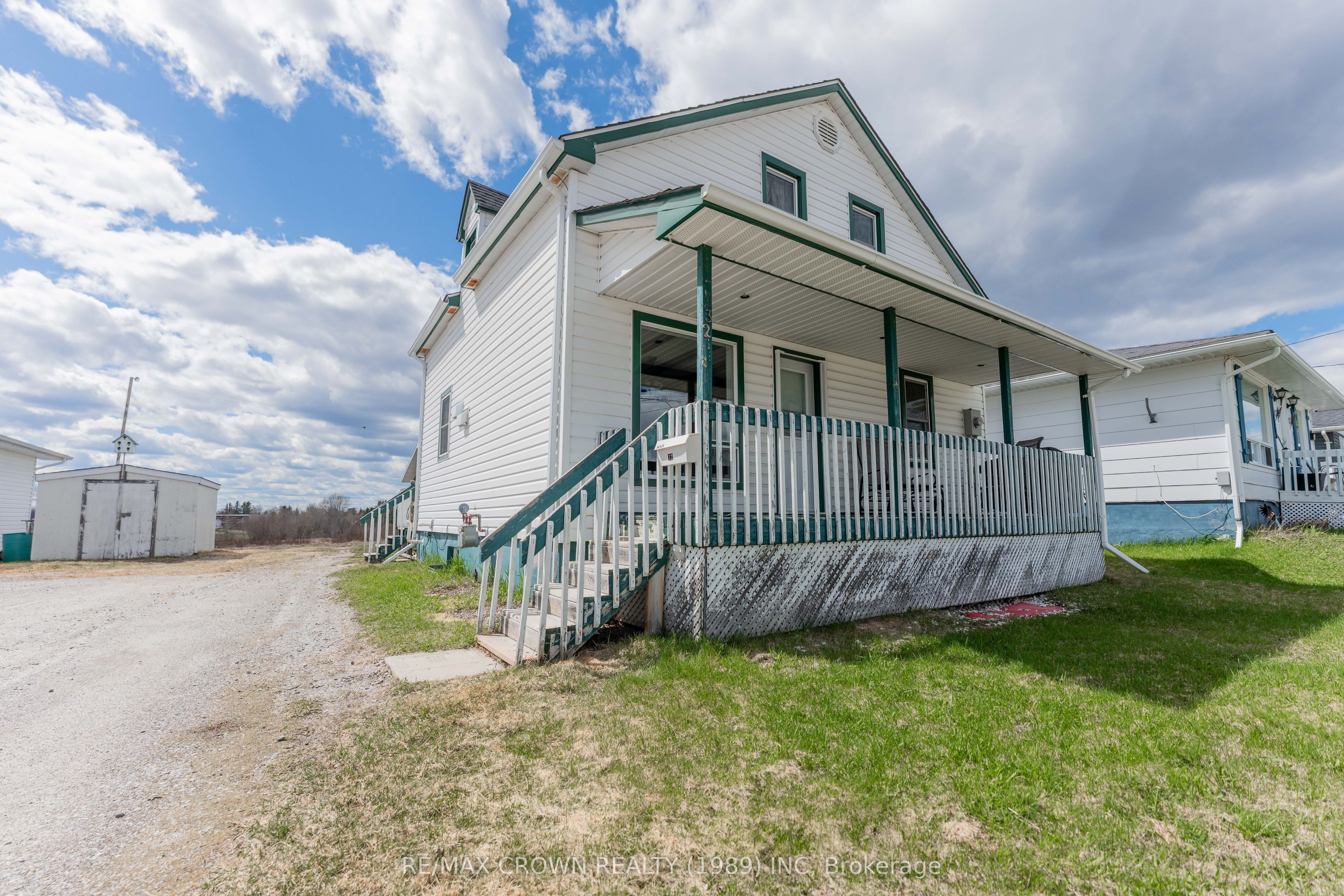 32 Frontenac Crescent, Kapuskasing, ON P5N 2H8 photo 2