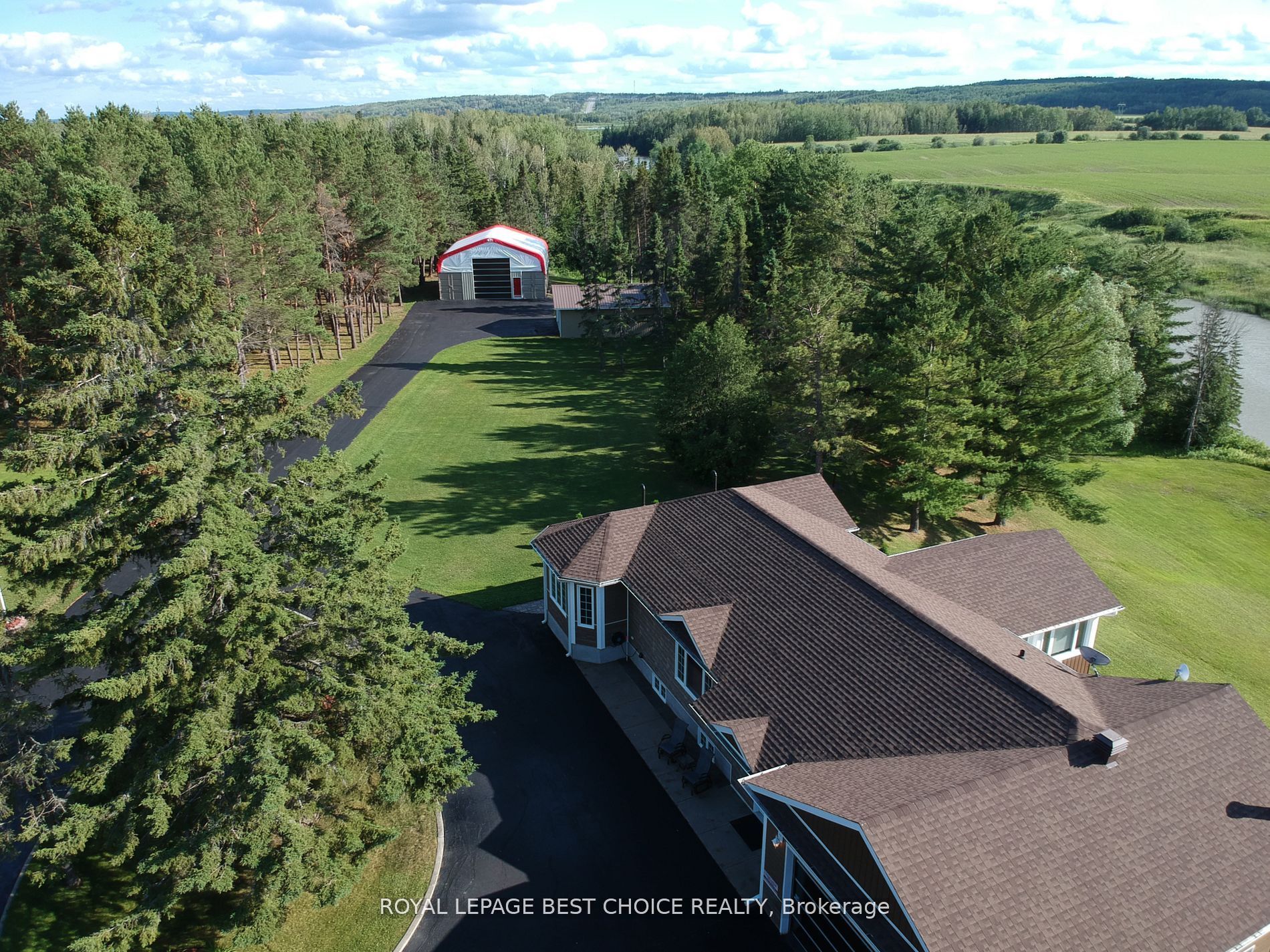 804164 Golf Course Road, Temiskaming Shores, ON P0J 1P0 photo 2