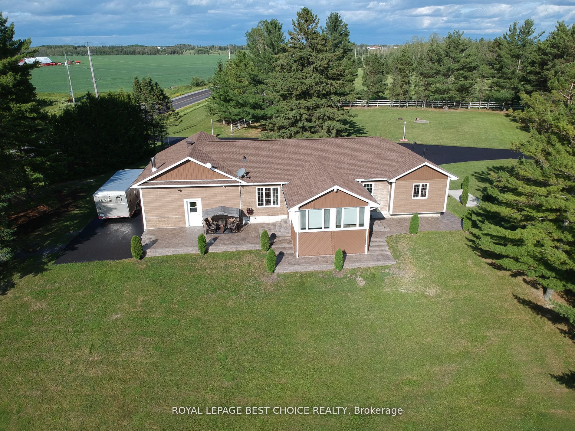 804164 Golf Course Road, Temiskaming Shores, ON P0J 1P0 photo 3