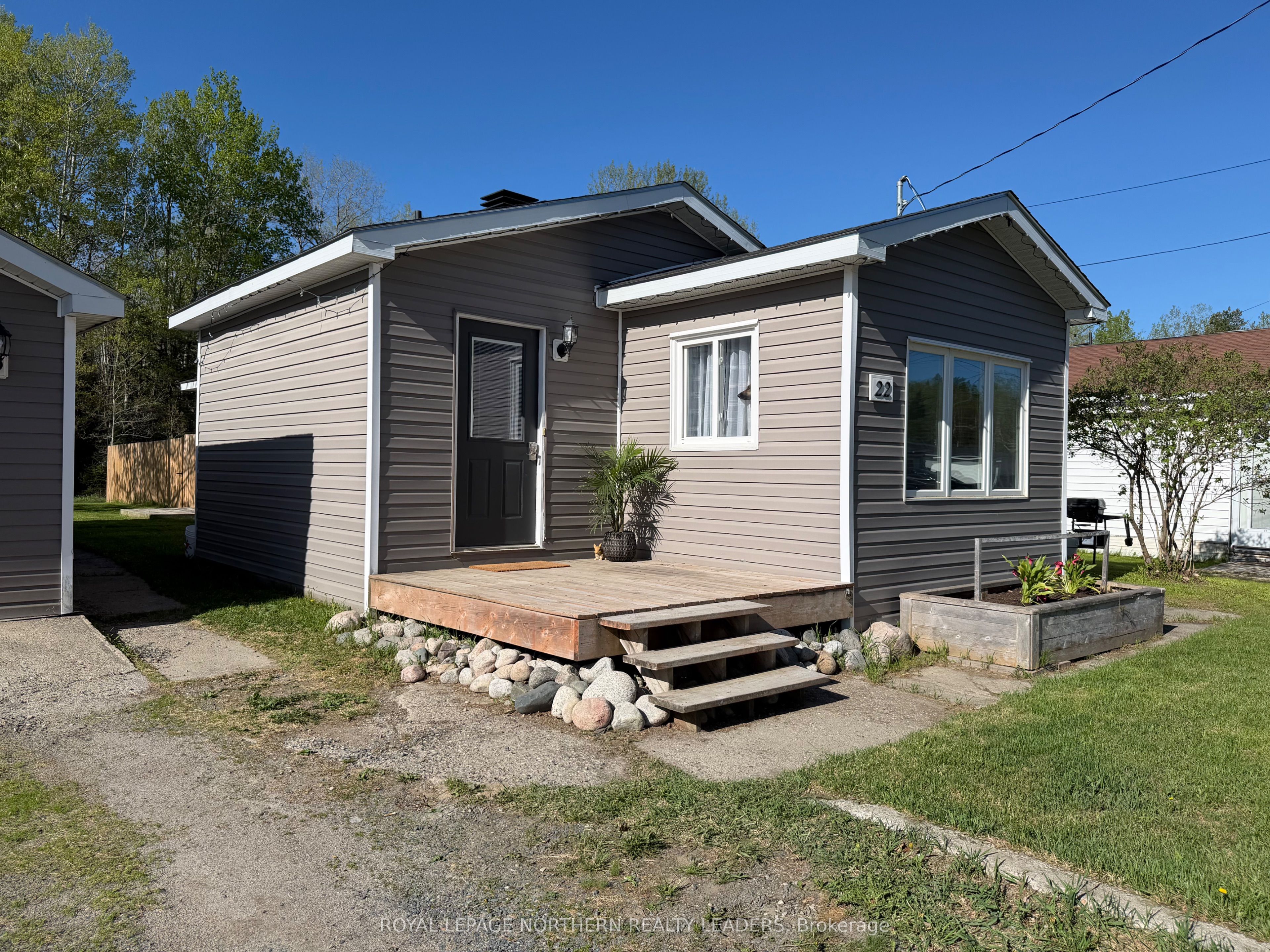 22 Notre Dame Street, Timmins, ON P4R 0C9 photo 2