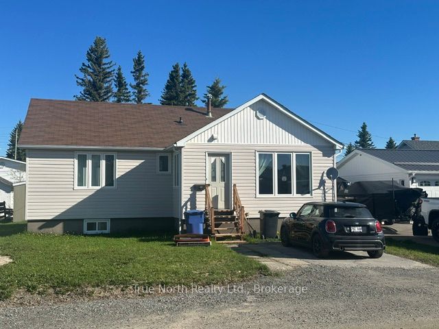 34 Birch Street, Kapuskasing, ON P5N 1Z9