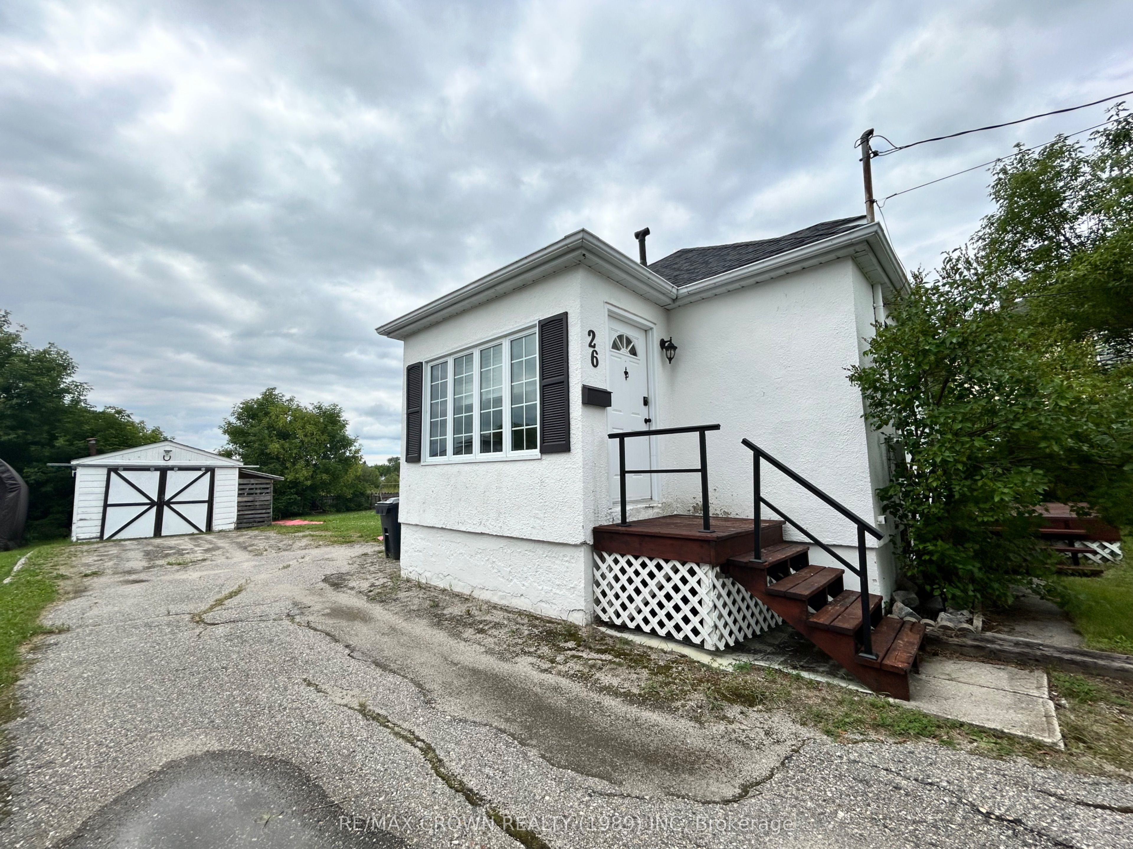 26 Frontenac Crescent, Kapuskasing, ON P5N 2H8 photo 2