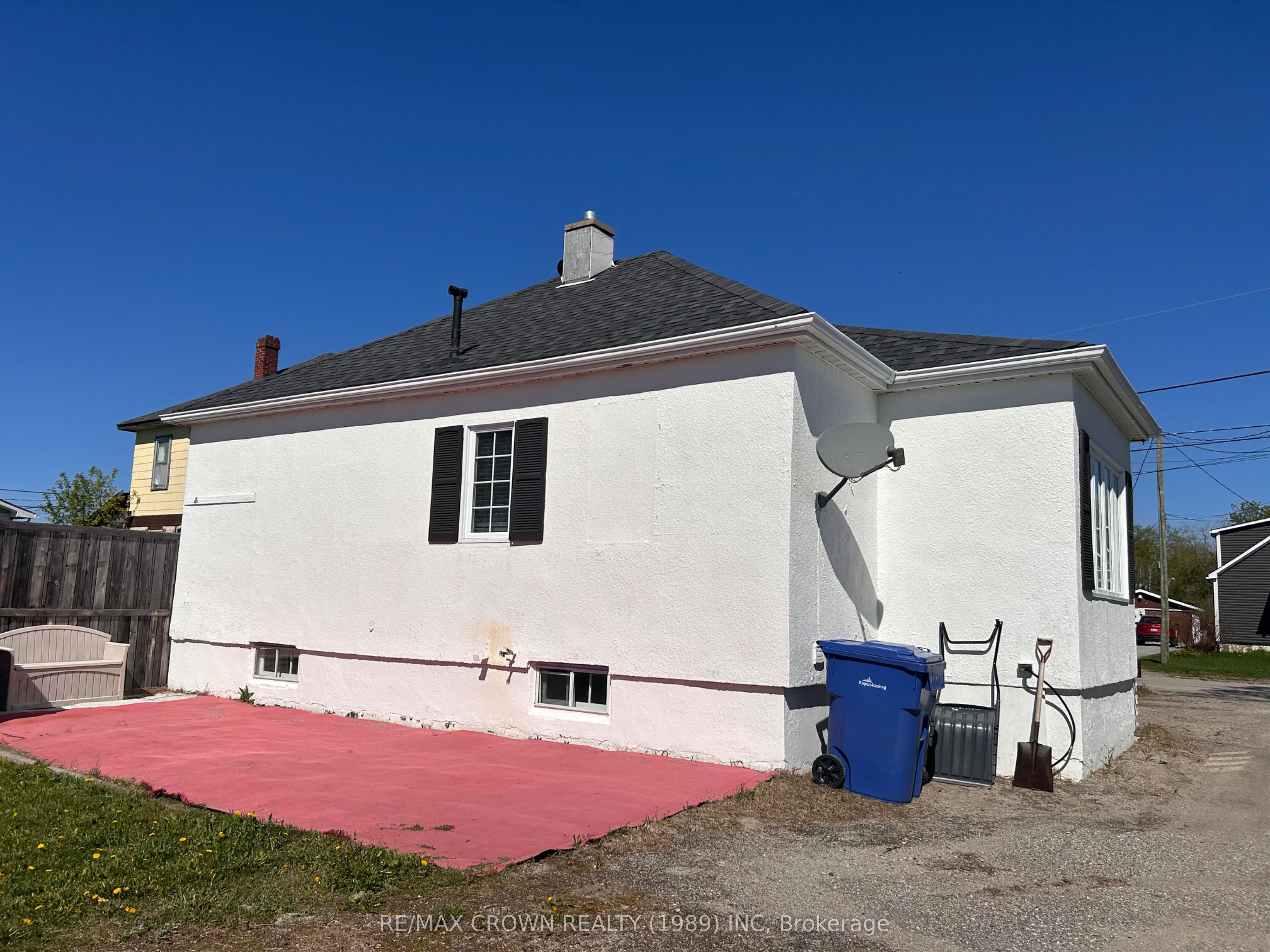 26 Frontenac Crescent, Kapuskasing, ON P5N 2H8 photo 3