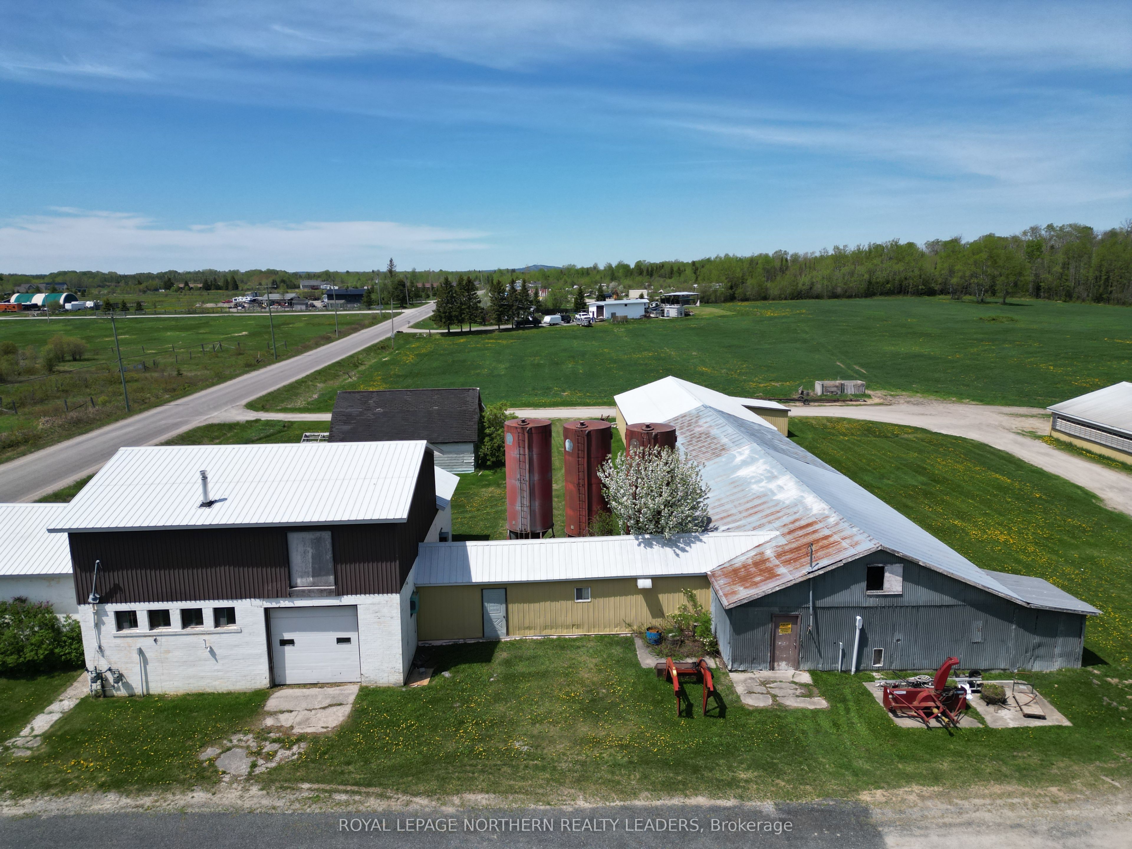 1226 Sandy Falls Road, Timmins, ON P4N 7C3 photo 2