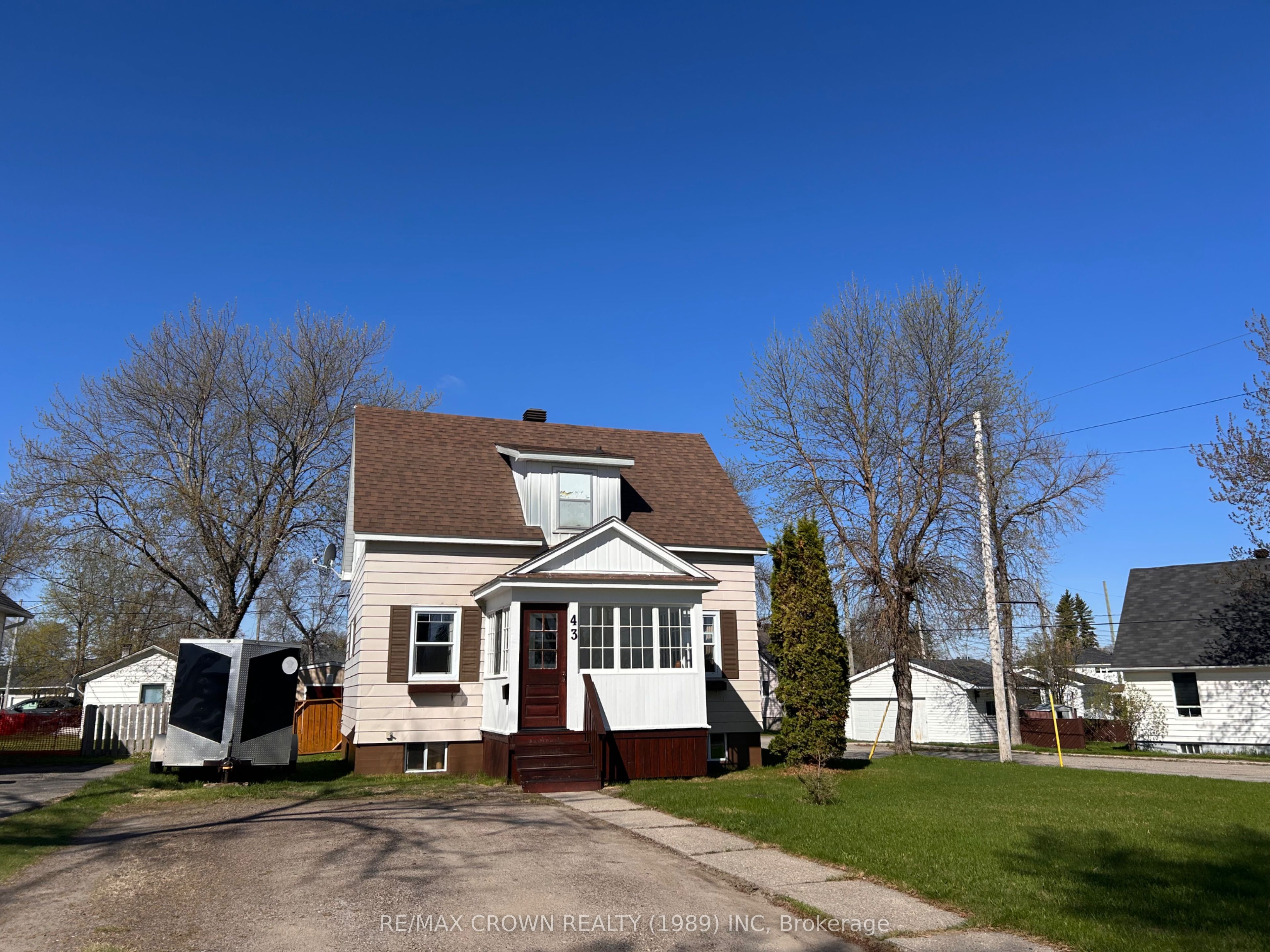 43 Bowman Avenue, Kapuskasing, ON P5N 1M9 photo 3